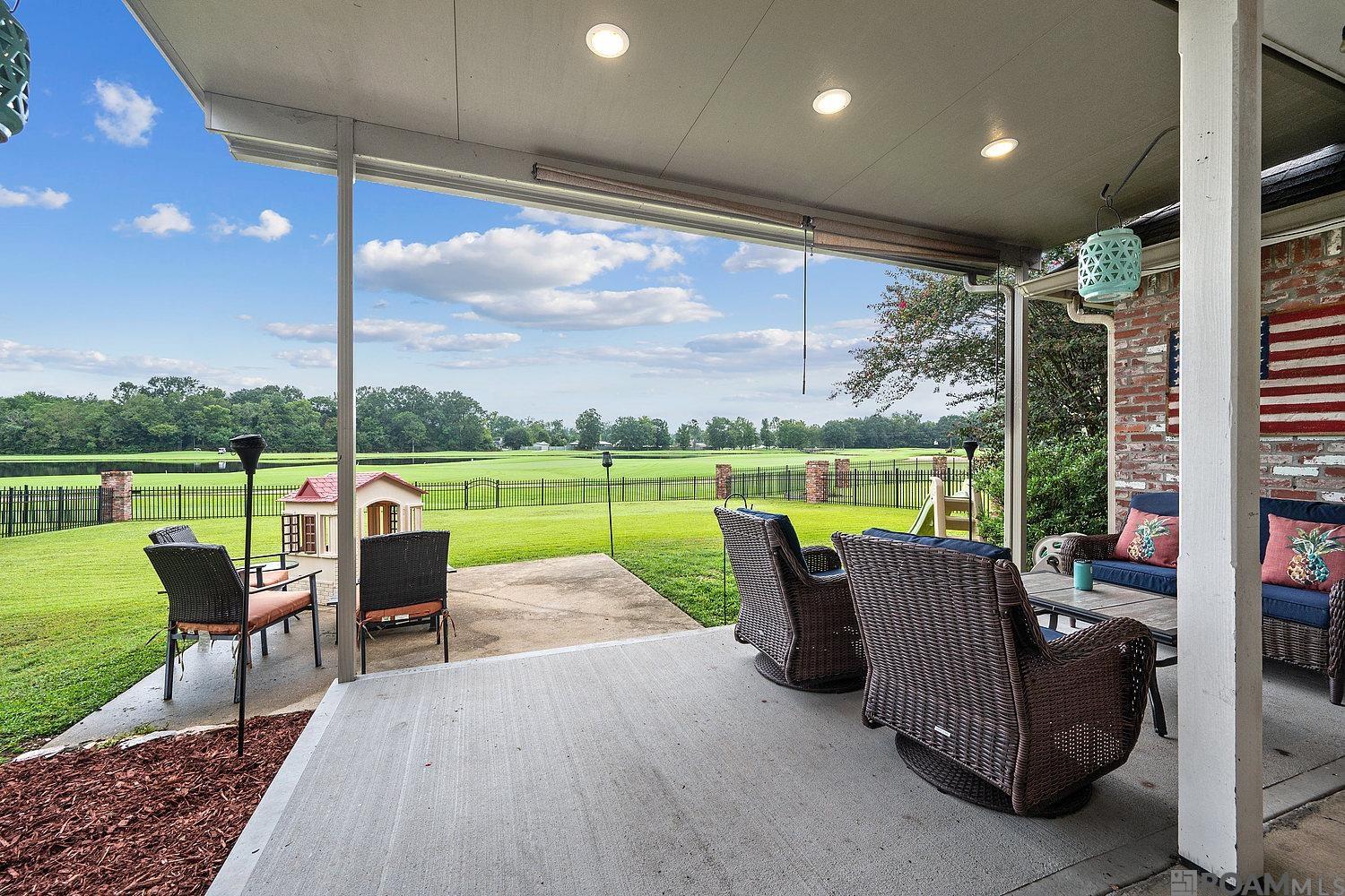 927 Fairwinds Ave, Zachary, LA, 70791