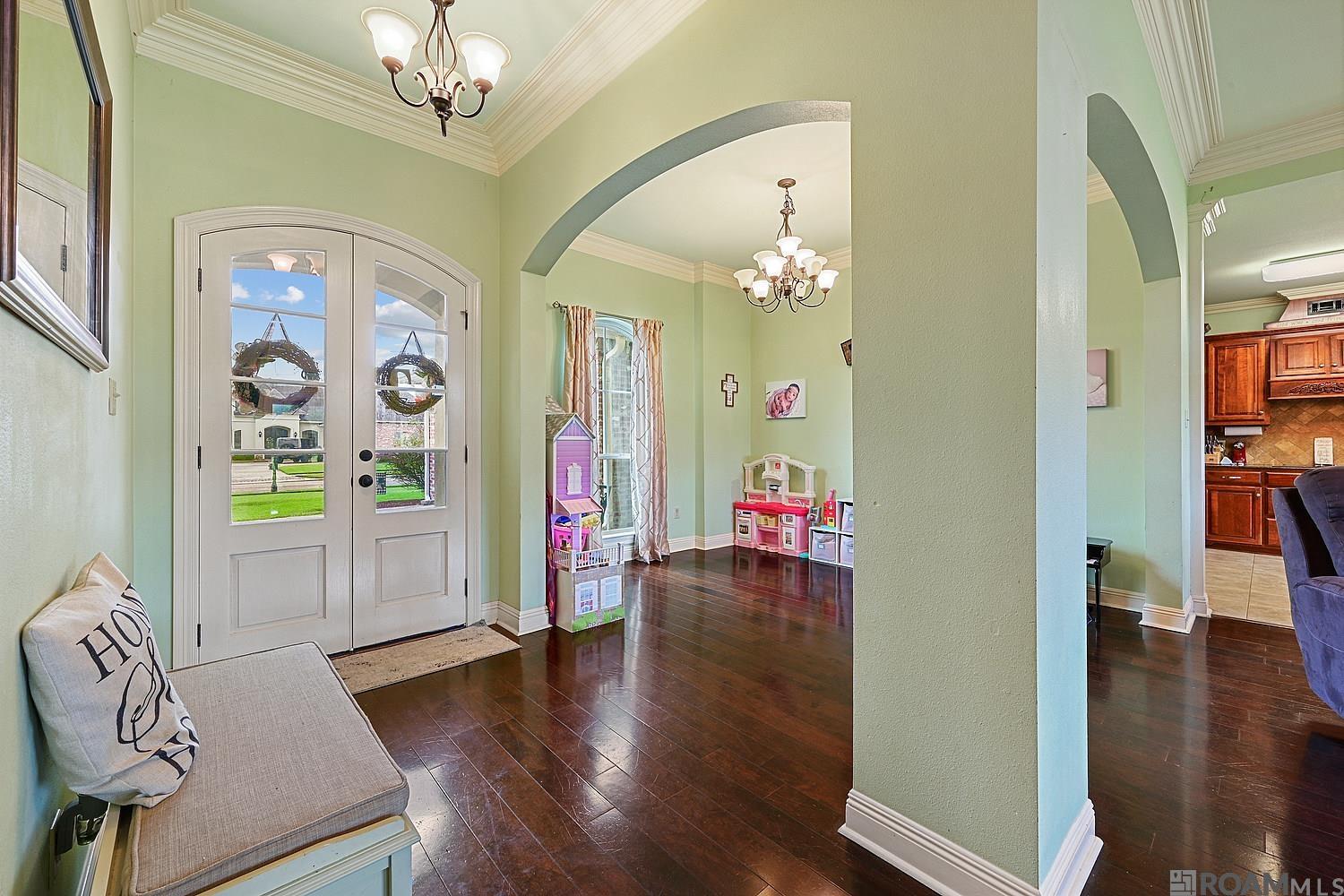 927 Fairwinds Ave, Zachary, LA, 70791