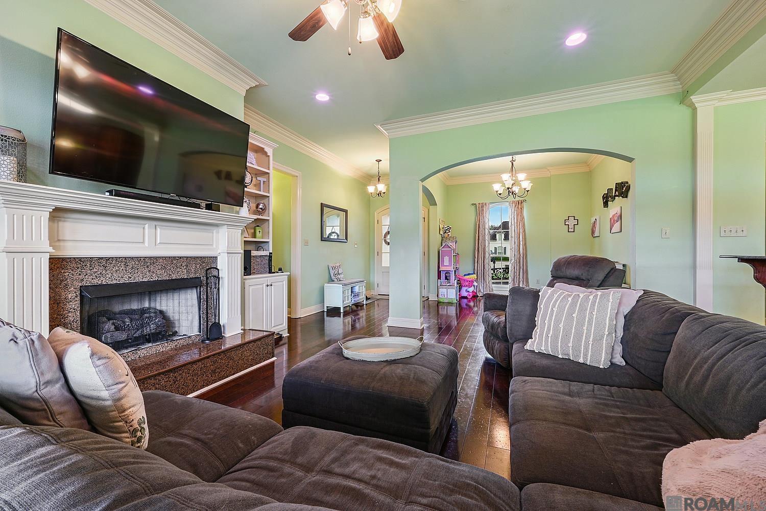 927 Fairwinds Ave, Zachary, LA, 70791