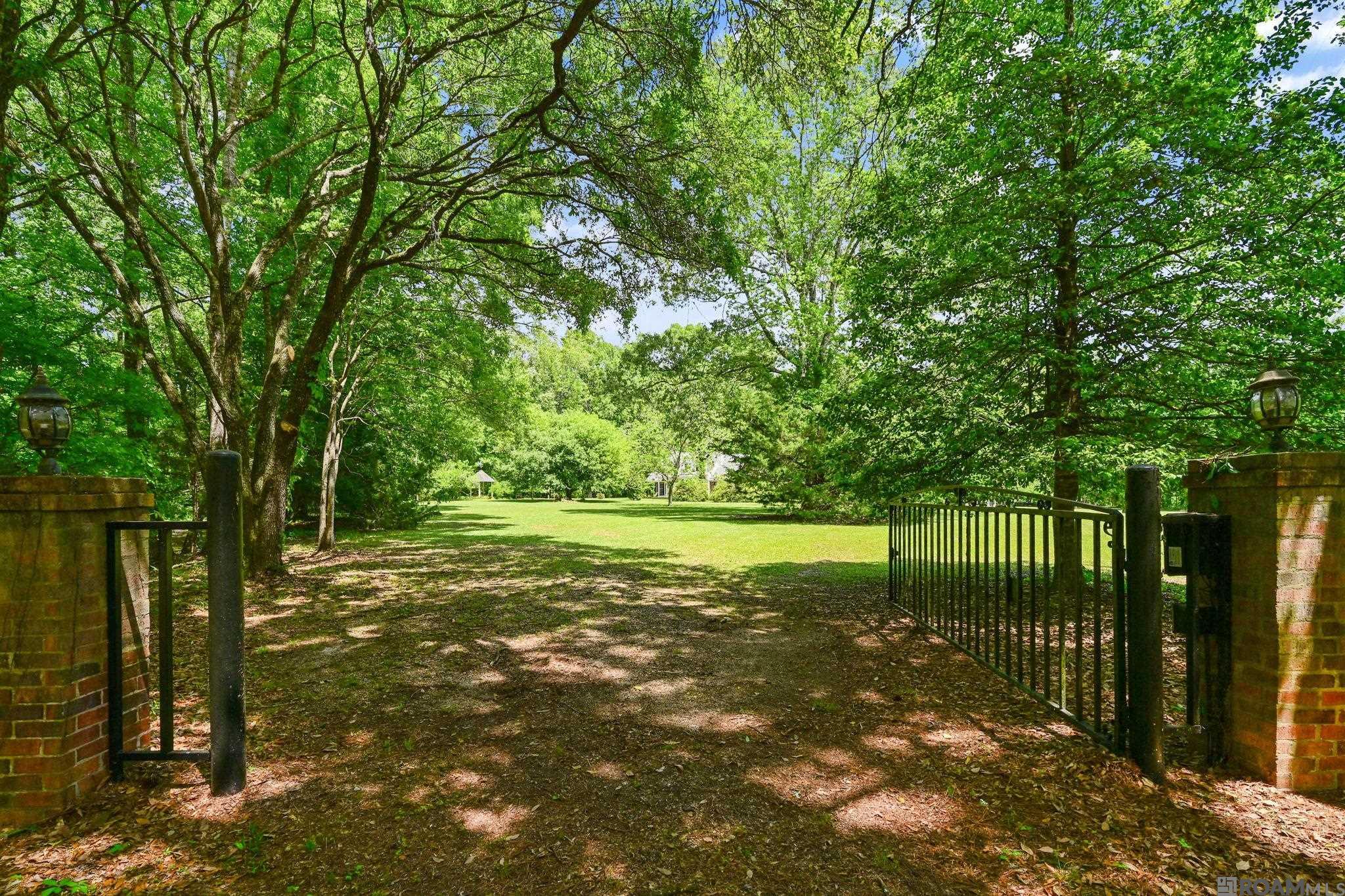 9836 Sligo Rd, St Francisville, LA, 70775