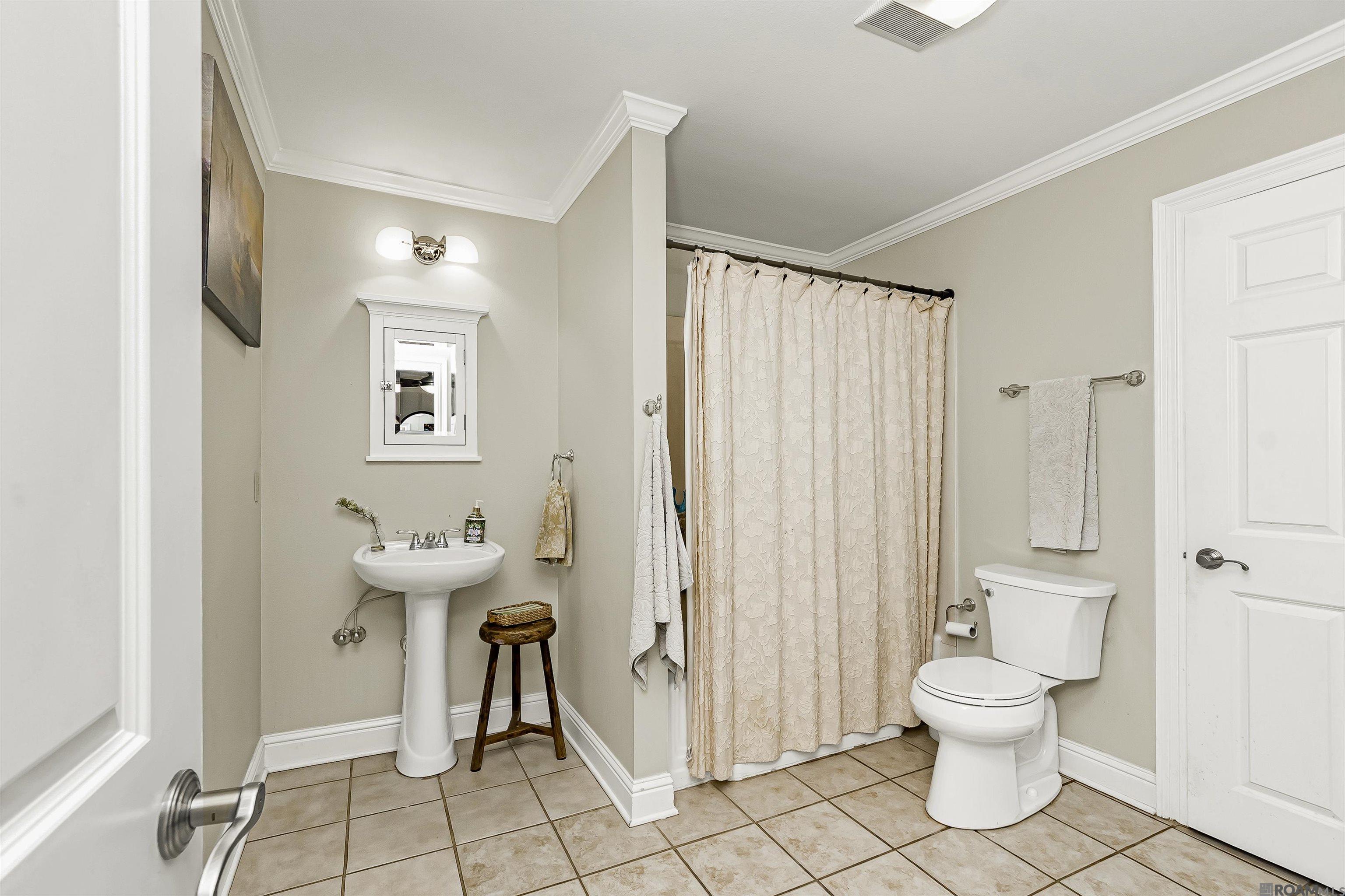 1469 Hood Ave, Baton Rouge, LA, 70808