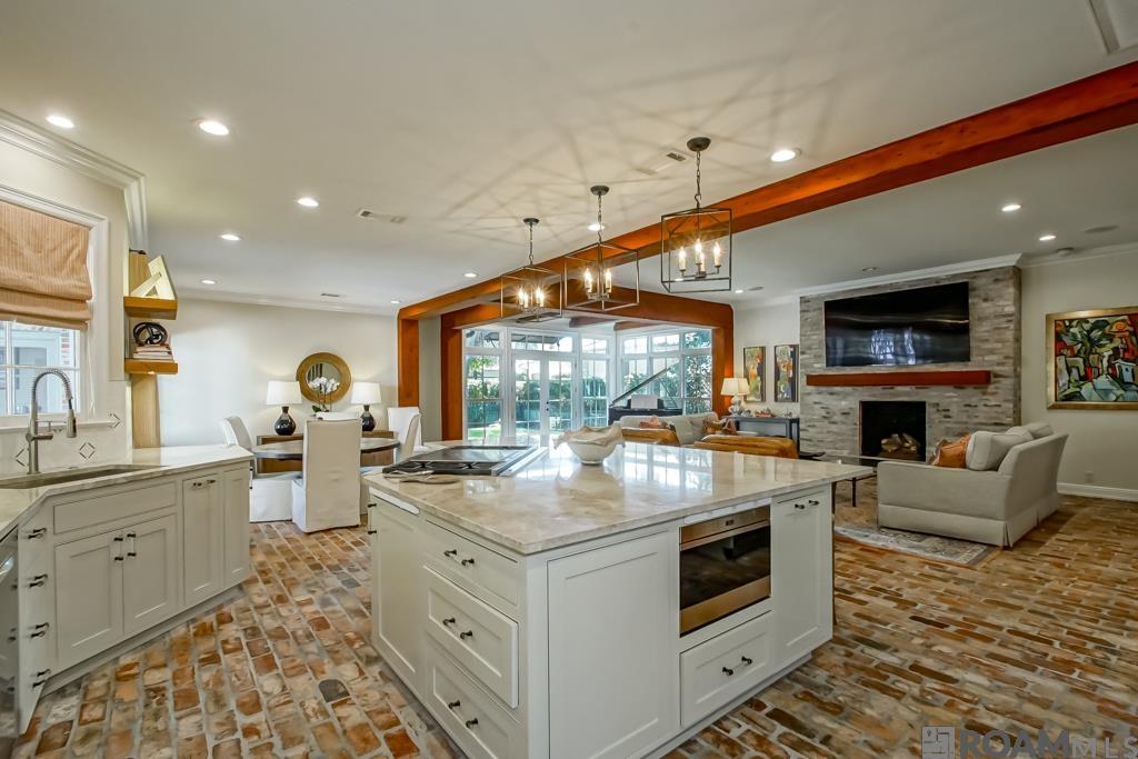 18321 N Mission Hills Ave, Baton Rouge, LA, 70810