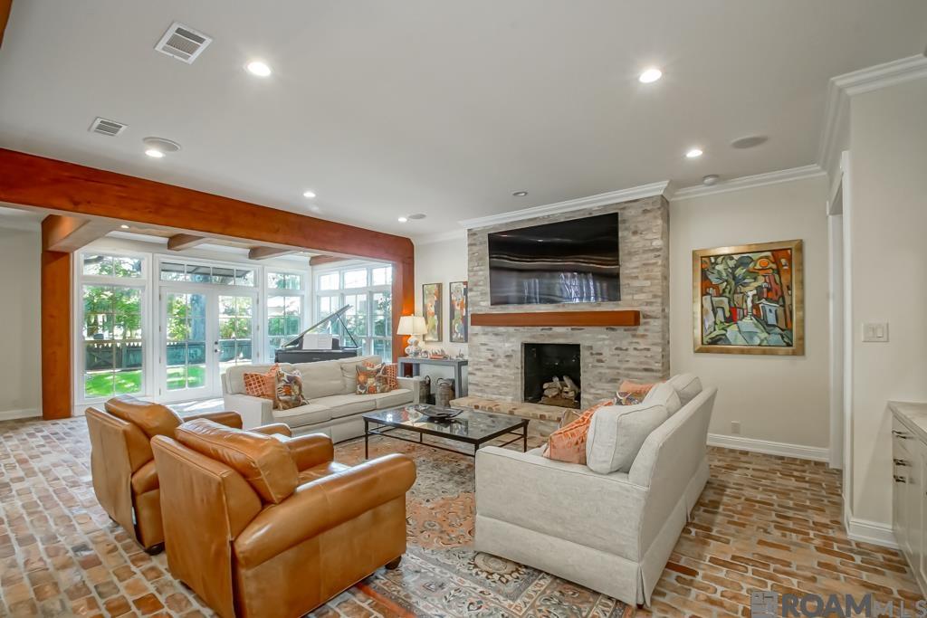 18321 N Mission Hills Ave, Baton Rouge, LA, 70810