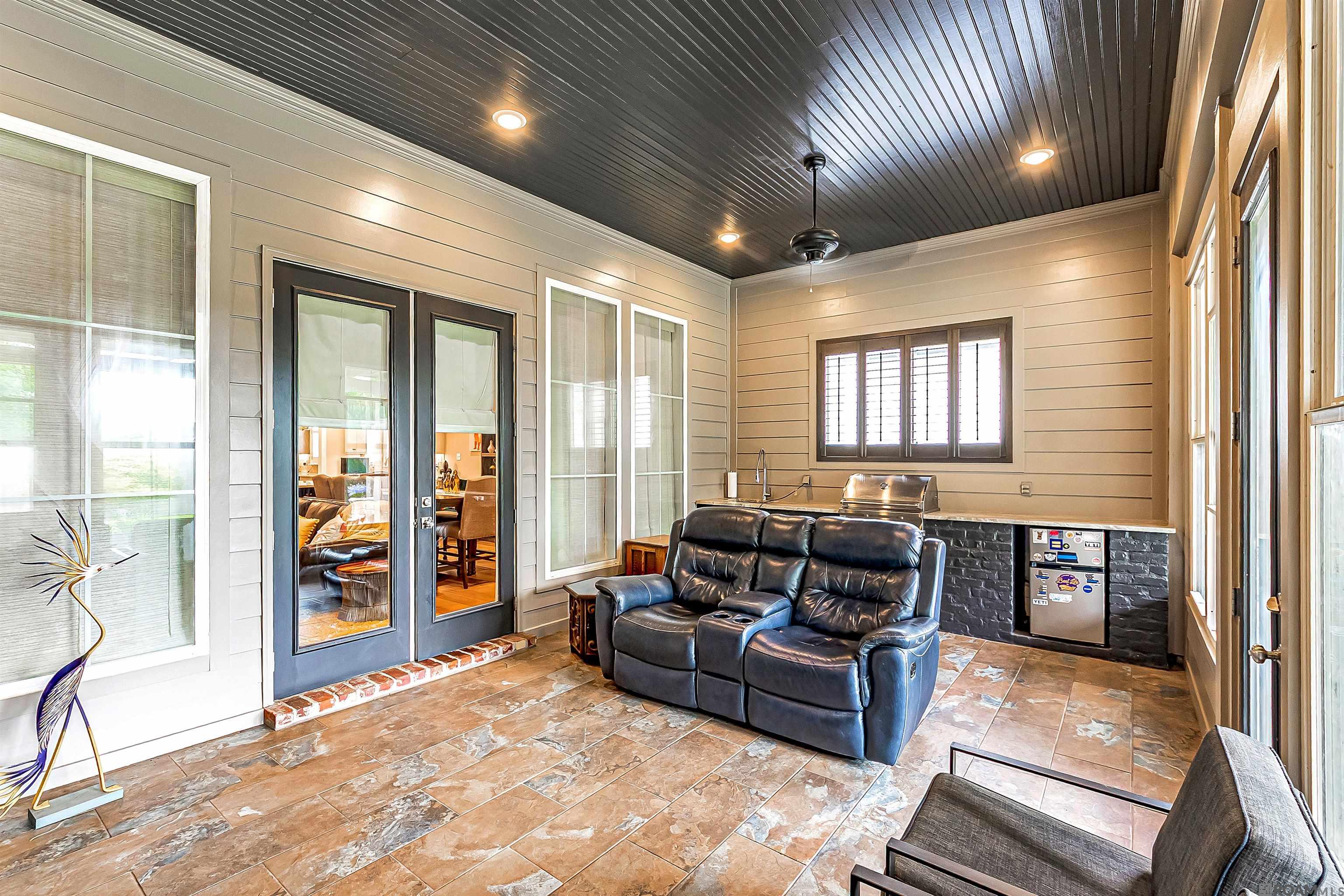 9352 Inniswylde Dr, Baton Rouge, LA, 70809