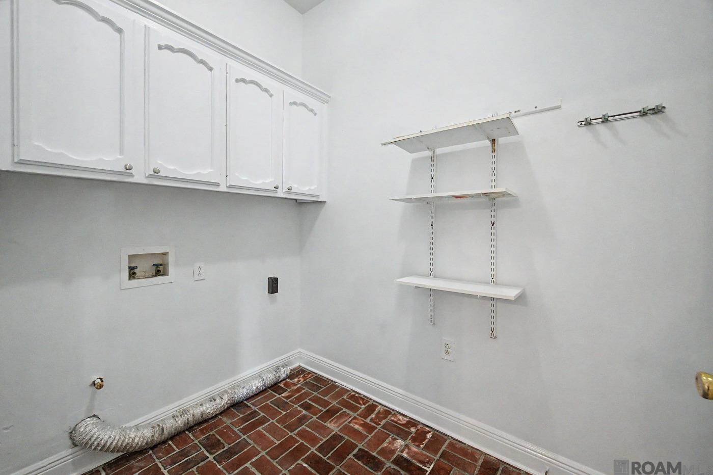 35110 Stone Castle Dr, Denham Springs, LA, 70706
