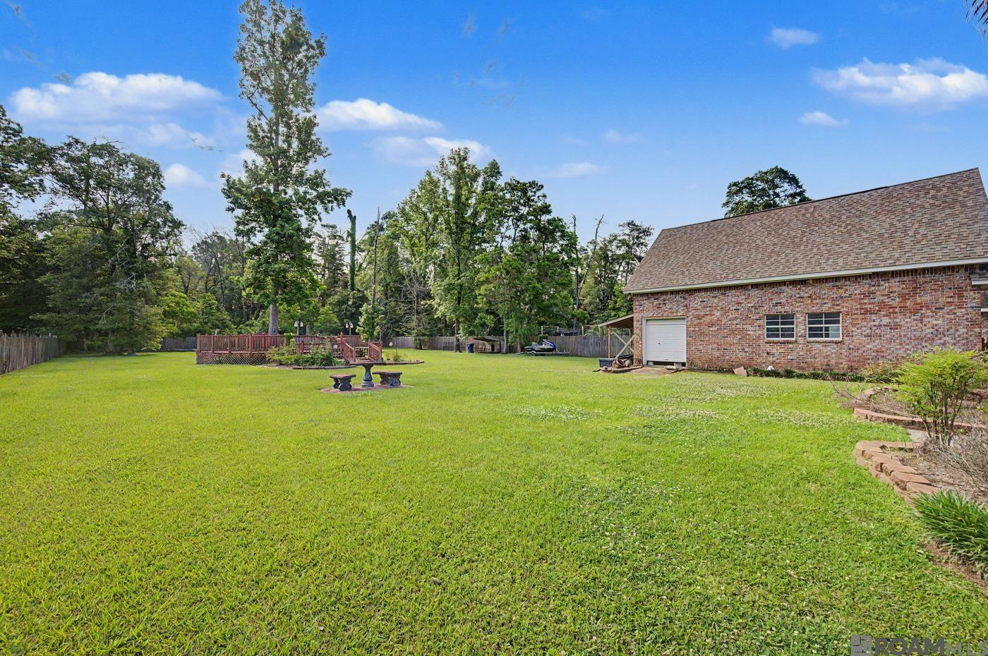 35110 Stone Castle Dr, Denham Springs, LA, 70706