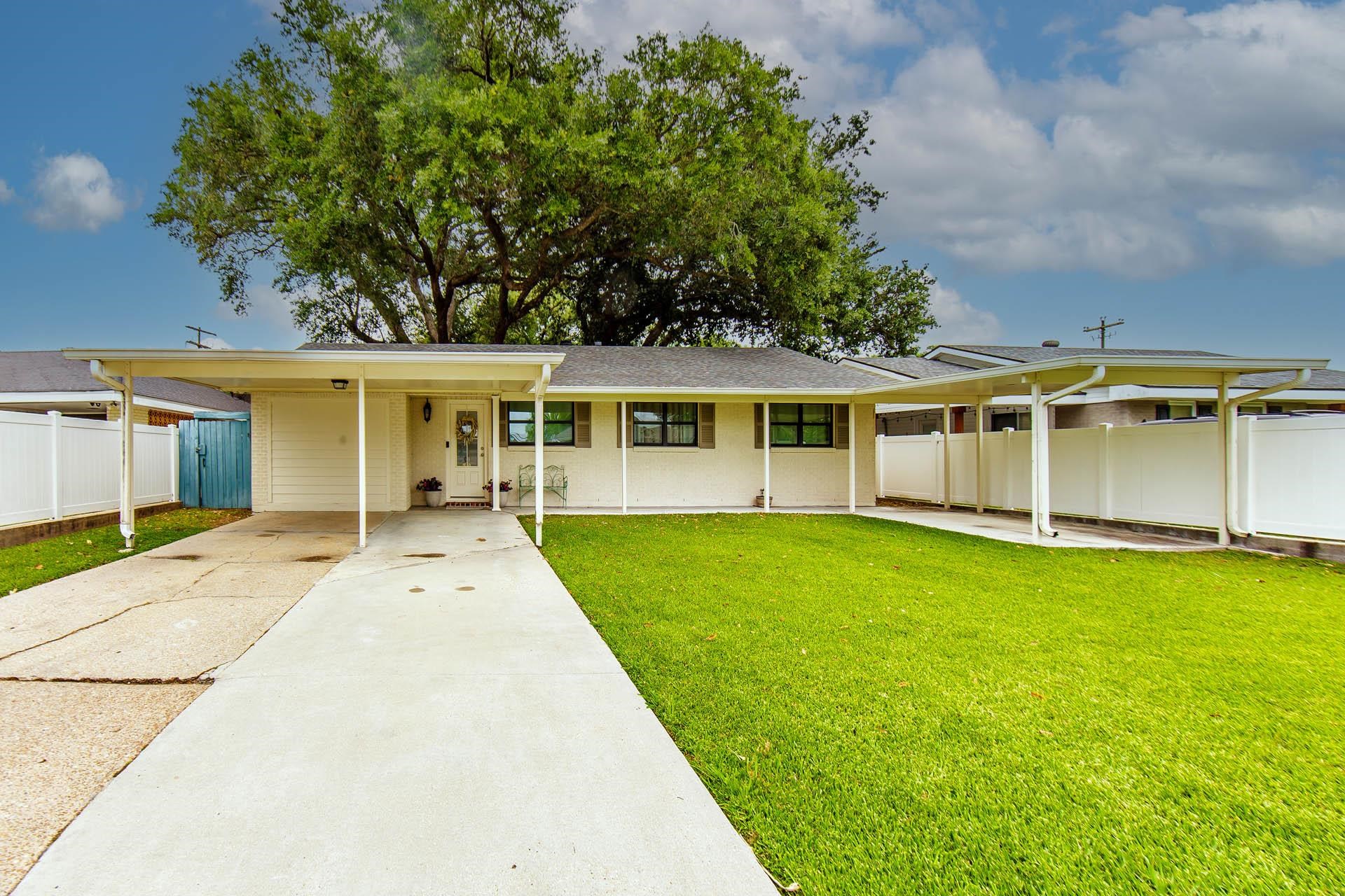 1824 Meadow Oak Dr, St Gabriel, LA, 70776