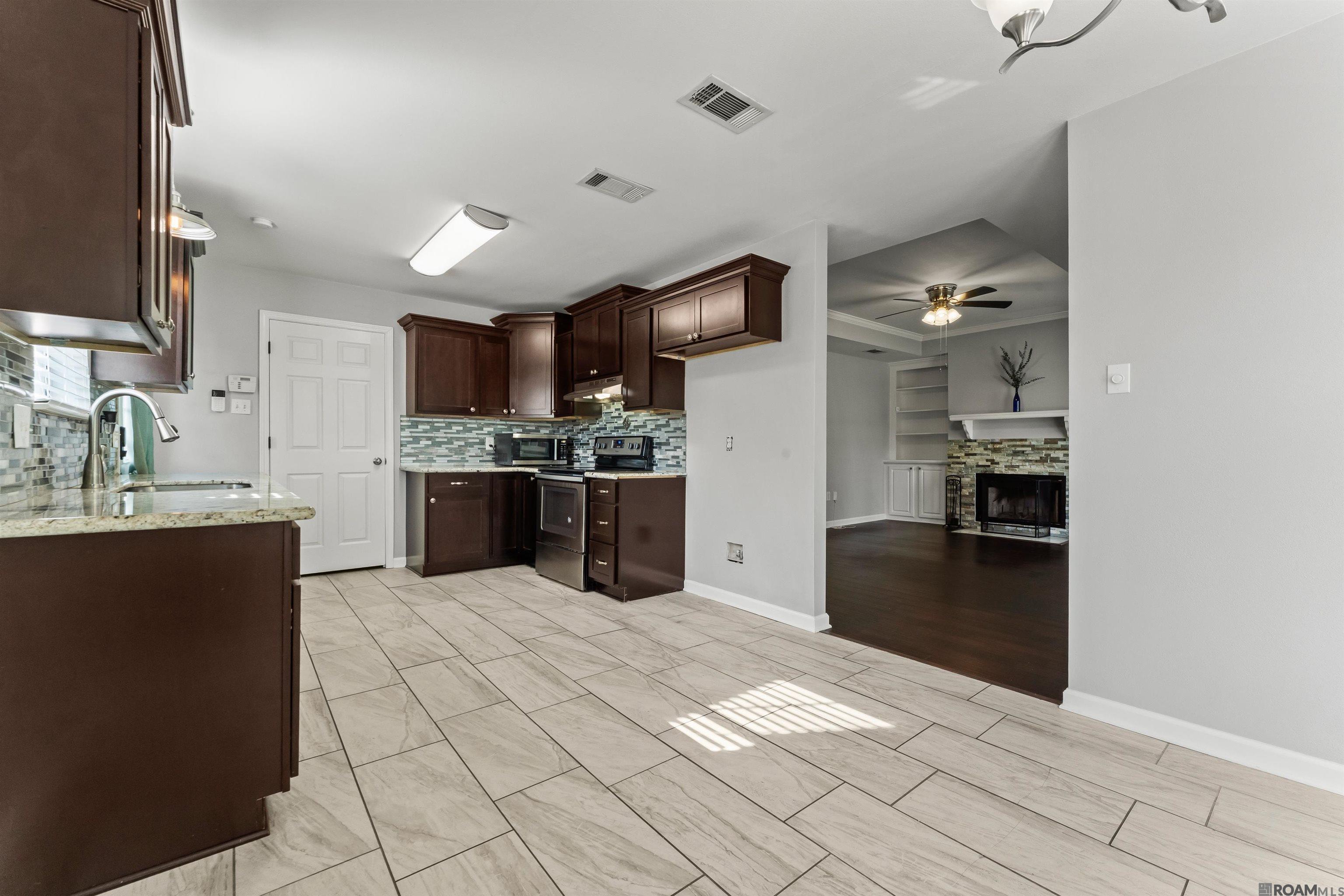 25400 Homestead Dr, Denham Springs, LA, 70726