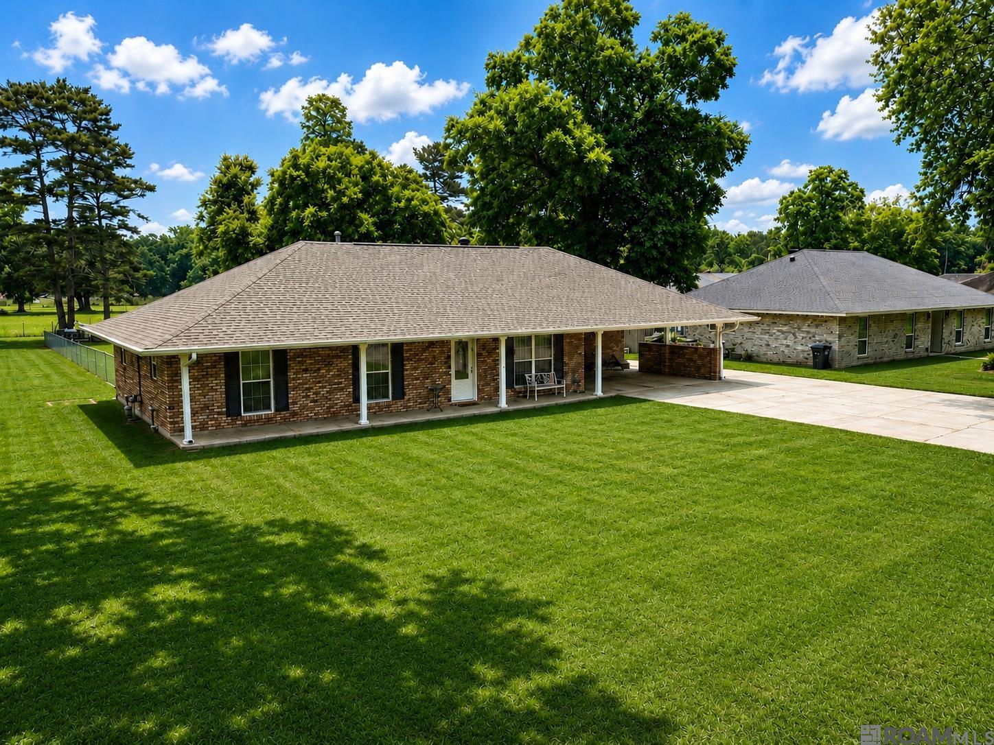 Featured listings