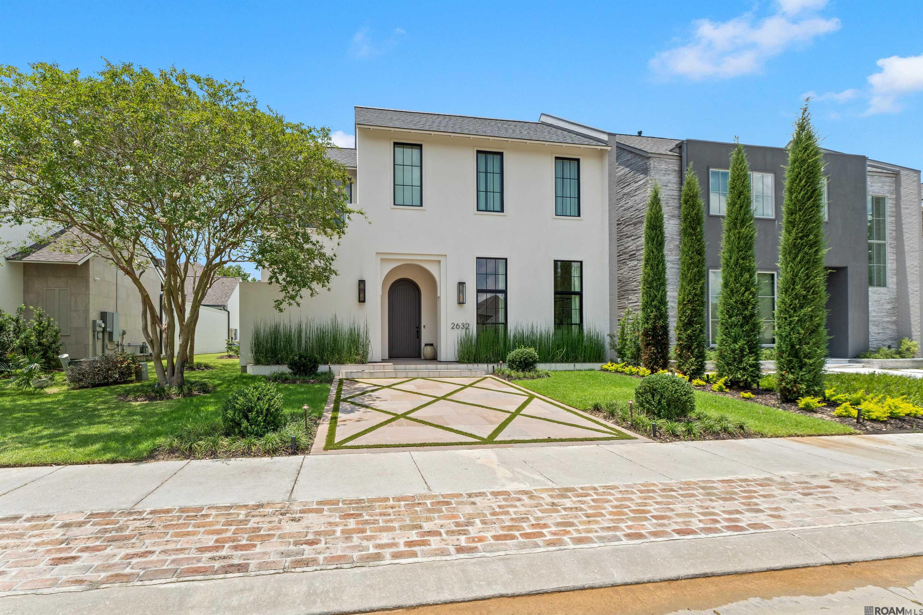 $750,000+