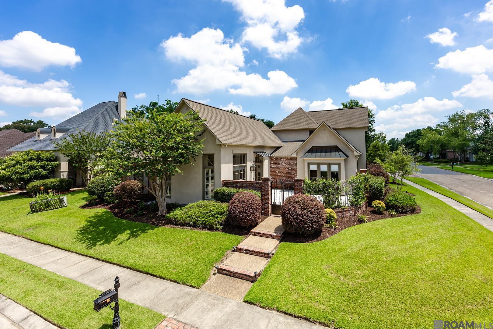 $750,000+