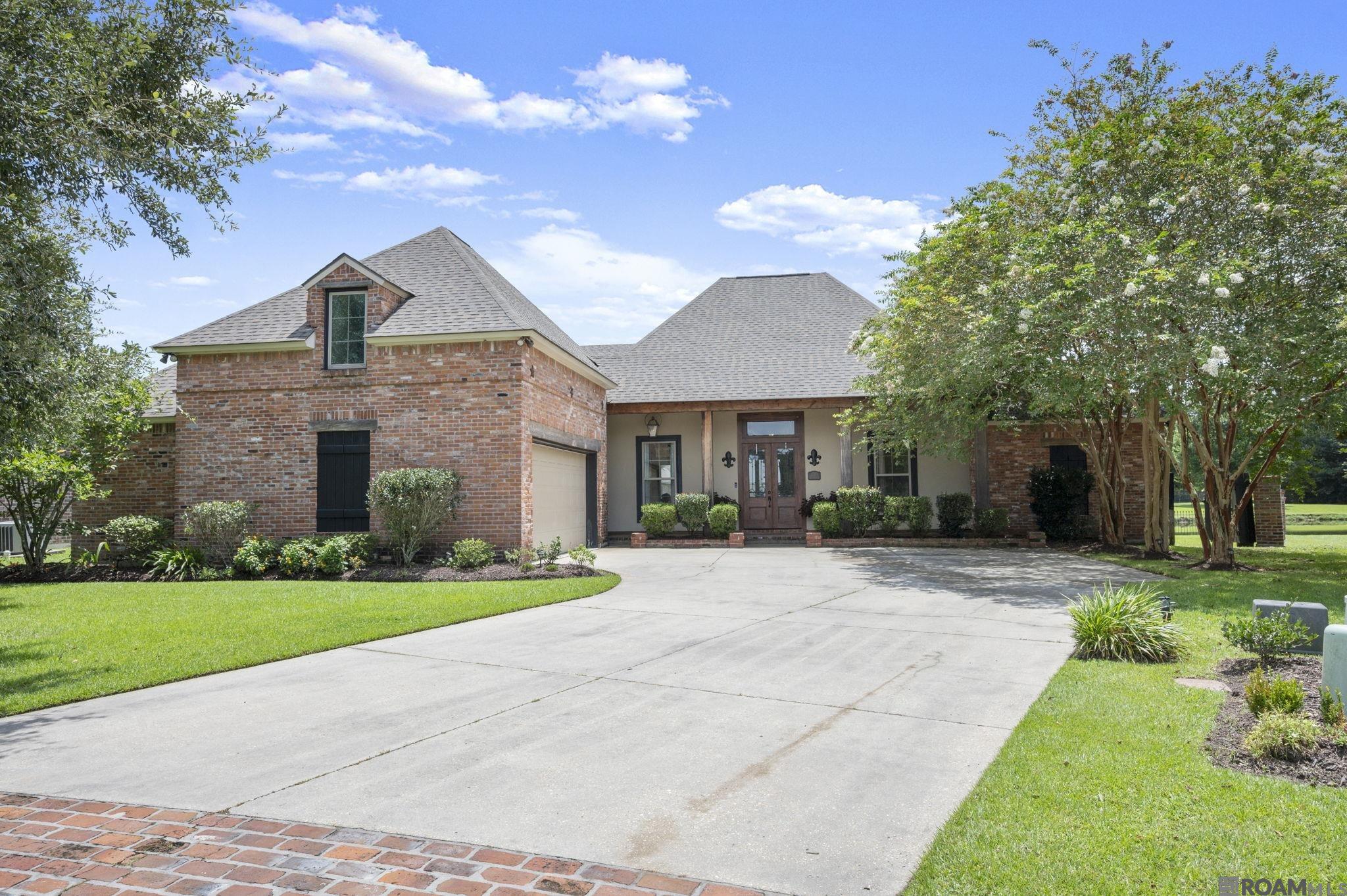Oak Alley Estates