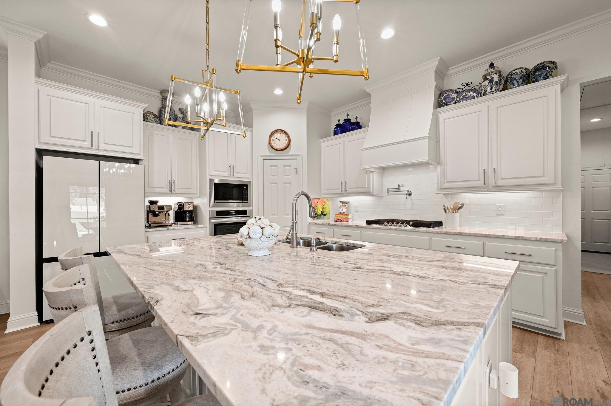 <p>Homes for Sale in Americana</p>
