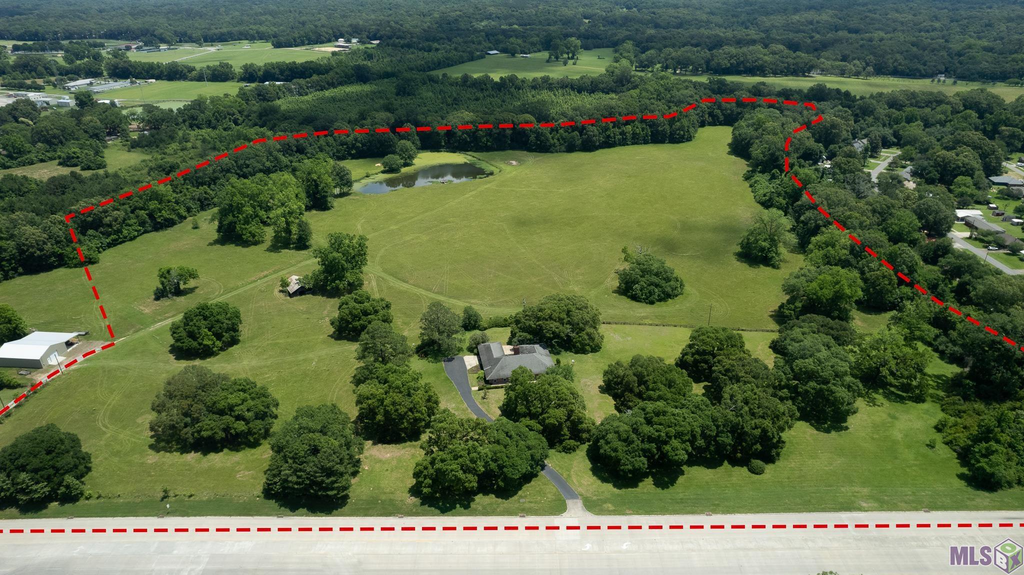 7520 US HWY 61, St. Francisville, LA 70775