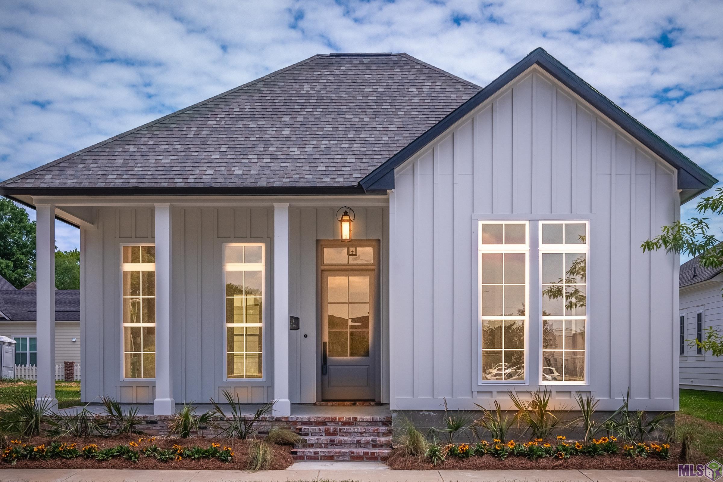 7517 MCMAHON DR, Baton Rouge, LA 70817