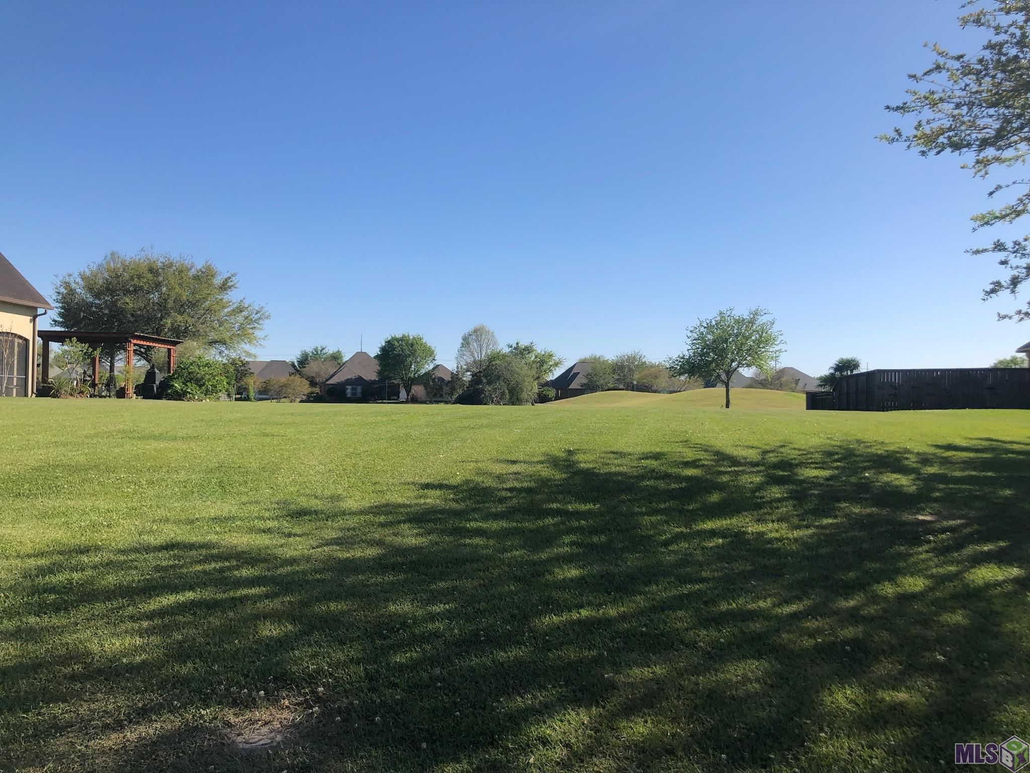 5448 CYPRESS POINT LN, Gonzales, LA 70737