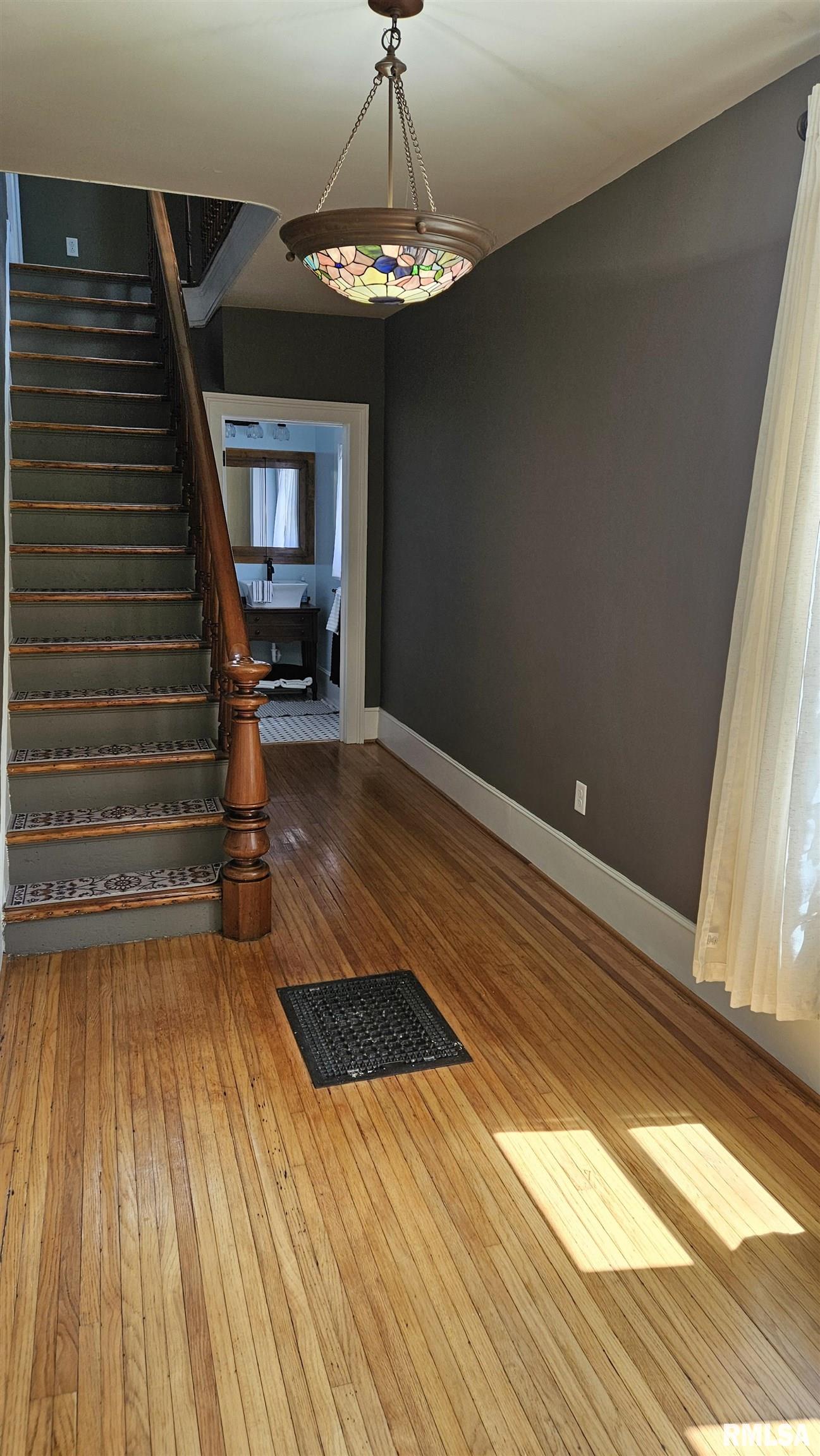 Gallery Image 9