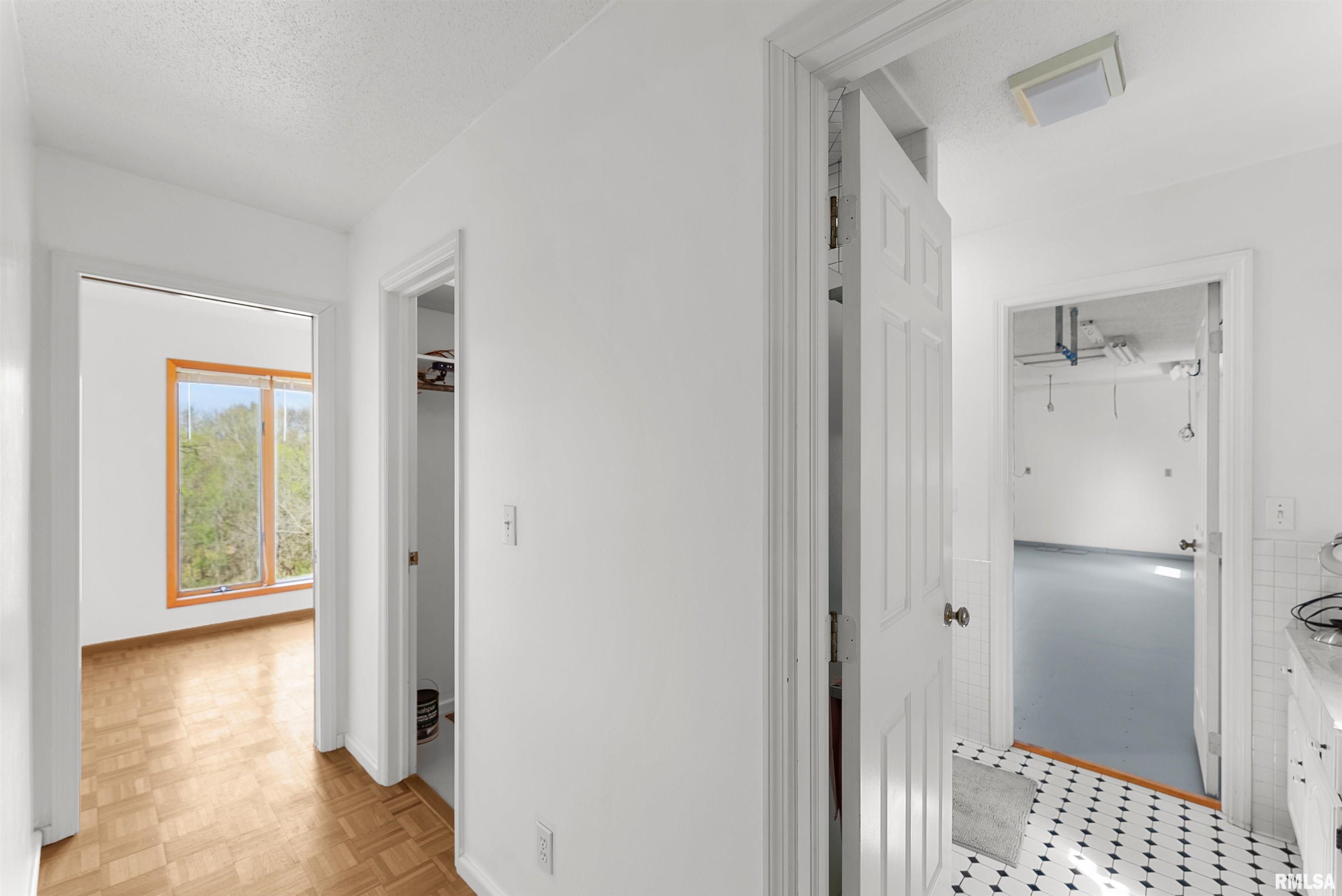 Gallery Image 19
