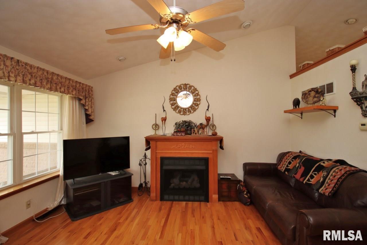 Gallery Image 25