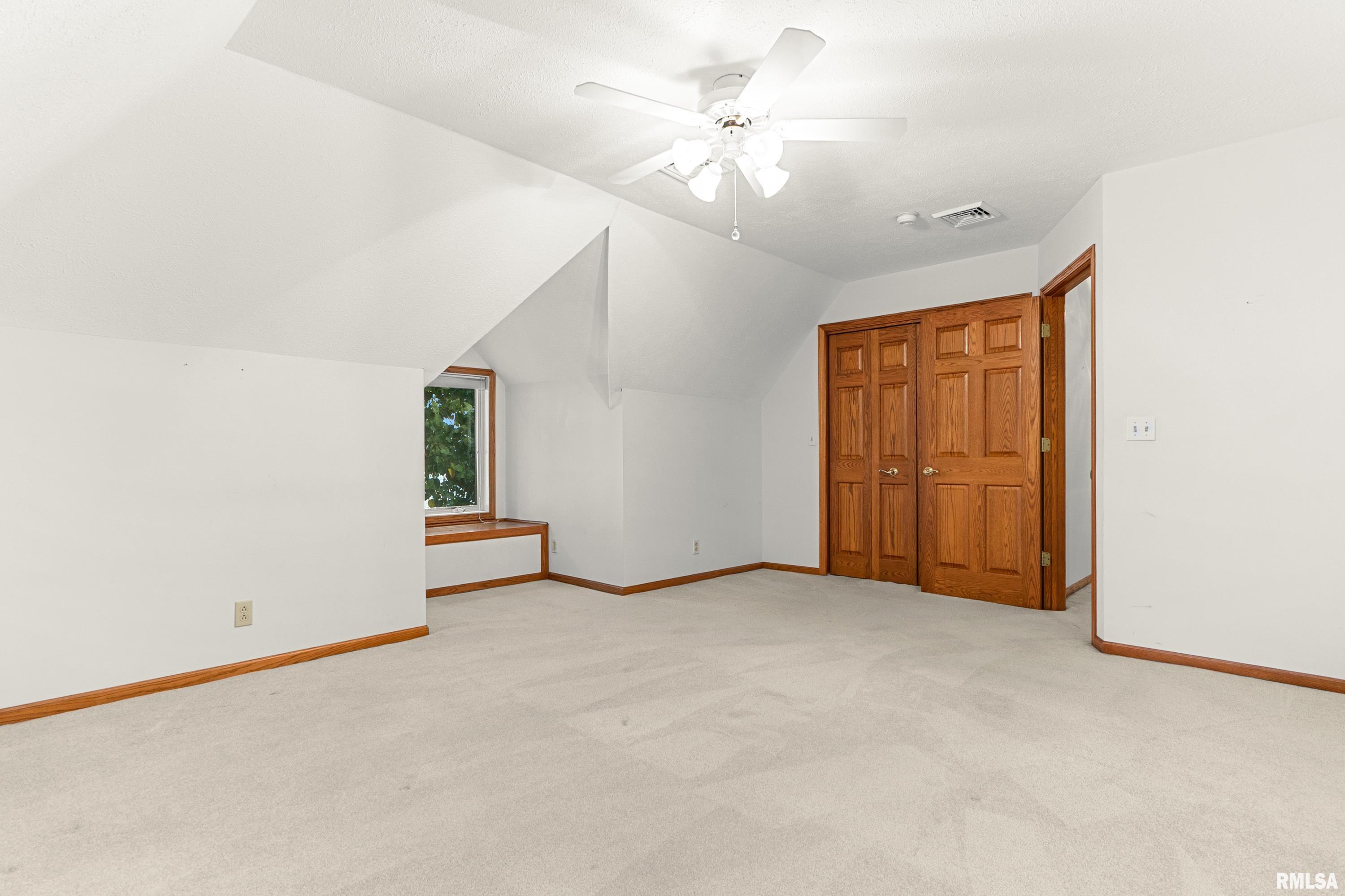 Gallery Image 64