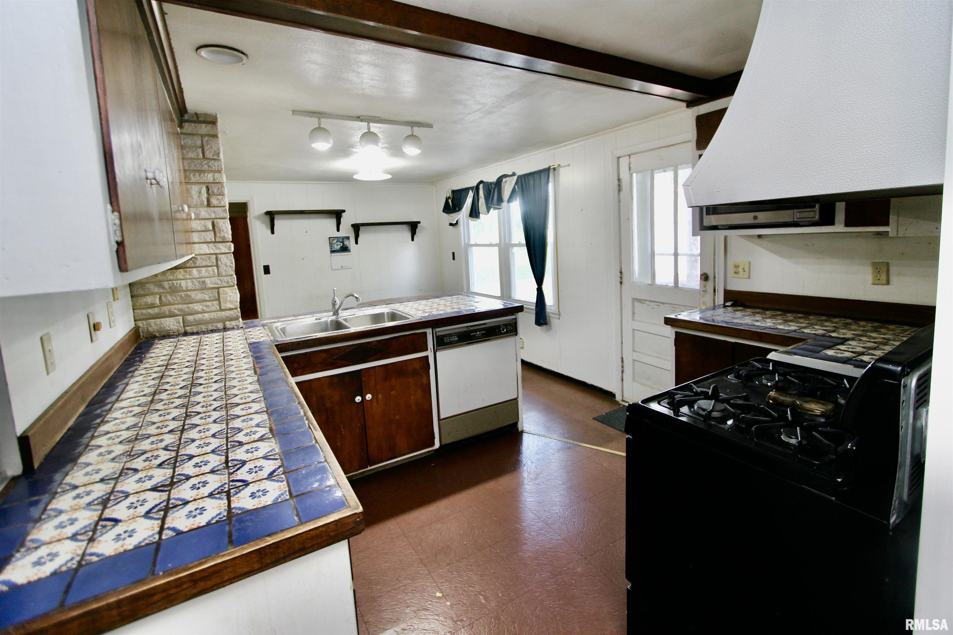 Gallery Image 16