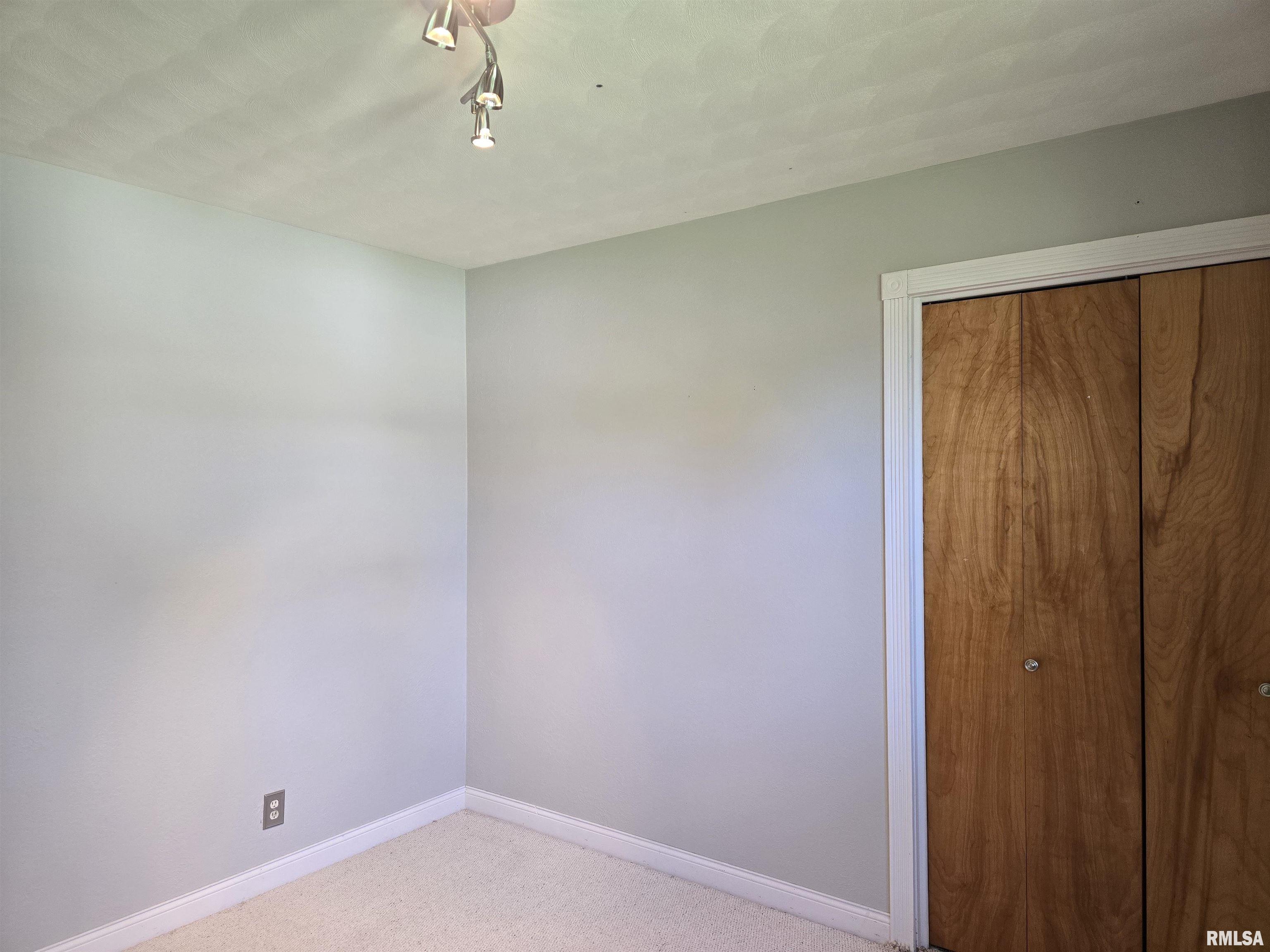 Gallery Image 37