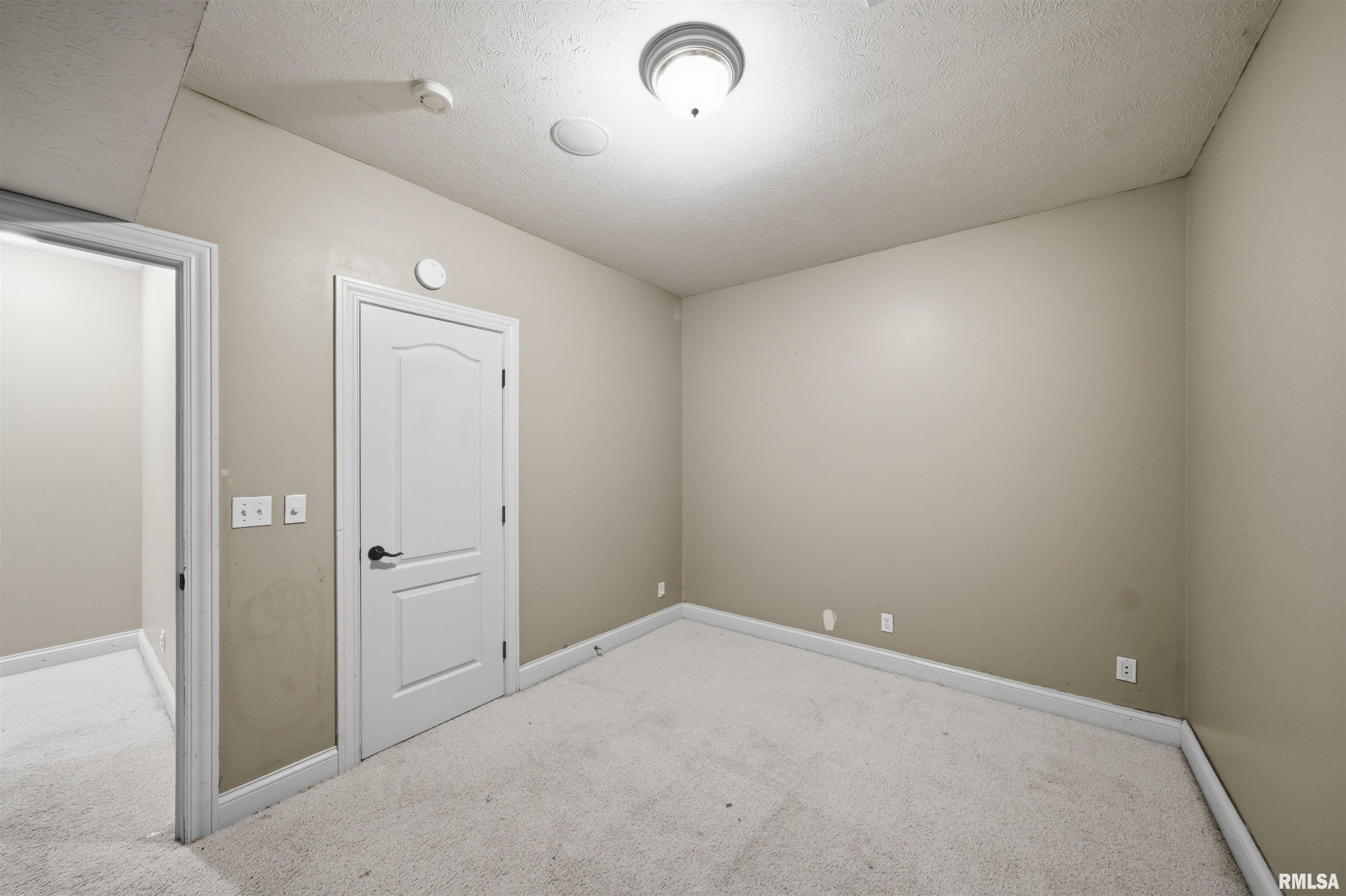 Gallery Image 60