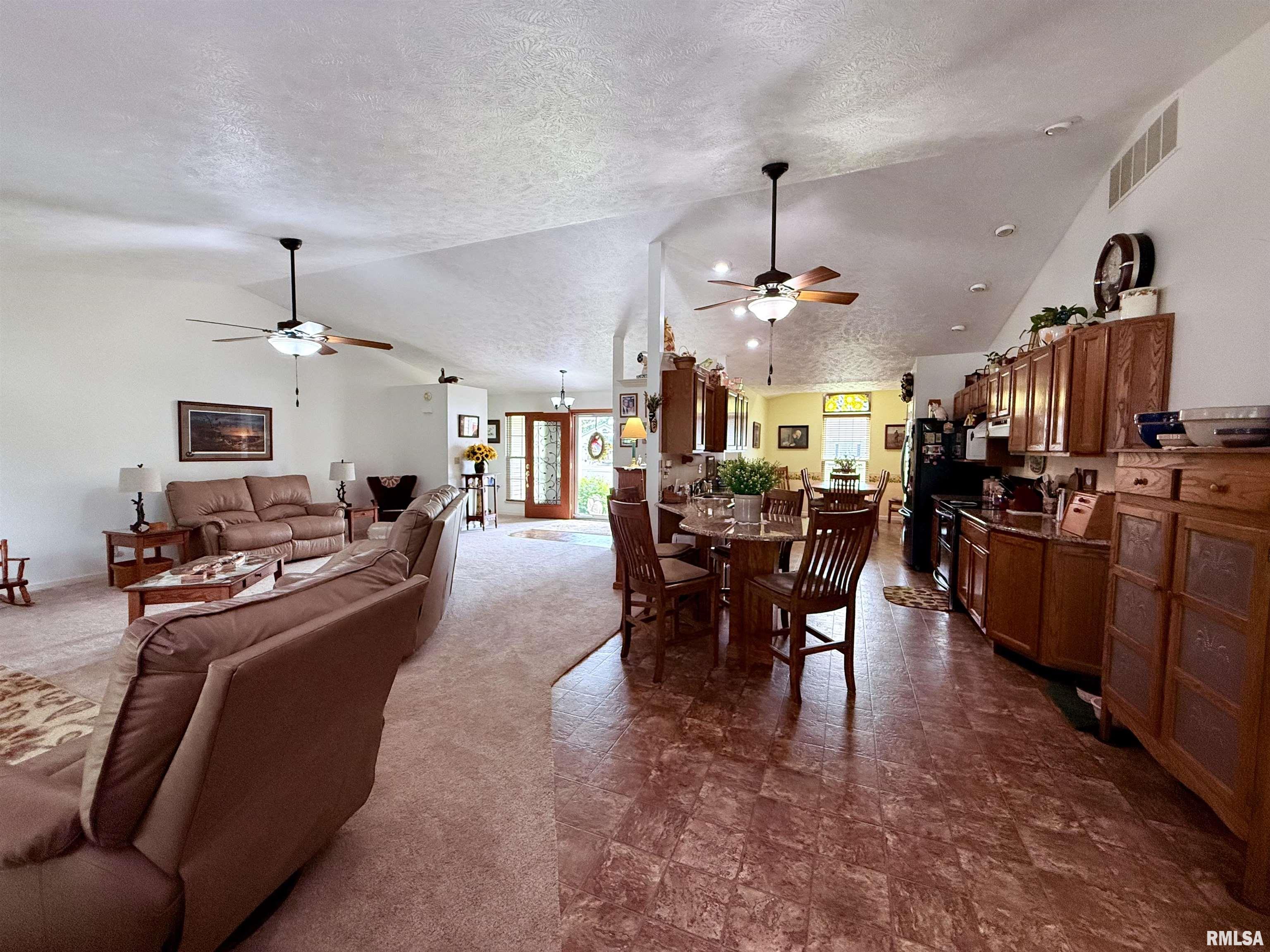 Gallery Image 18