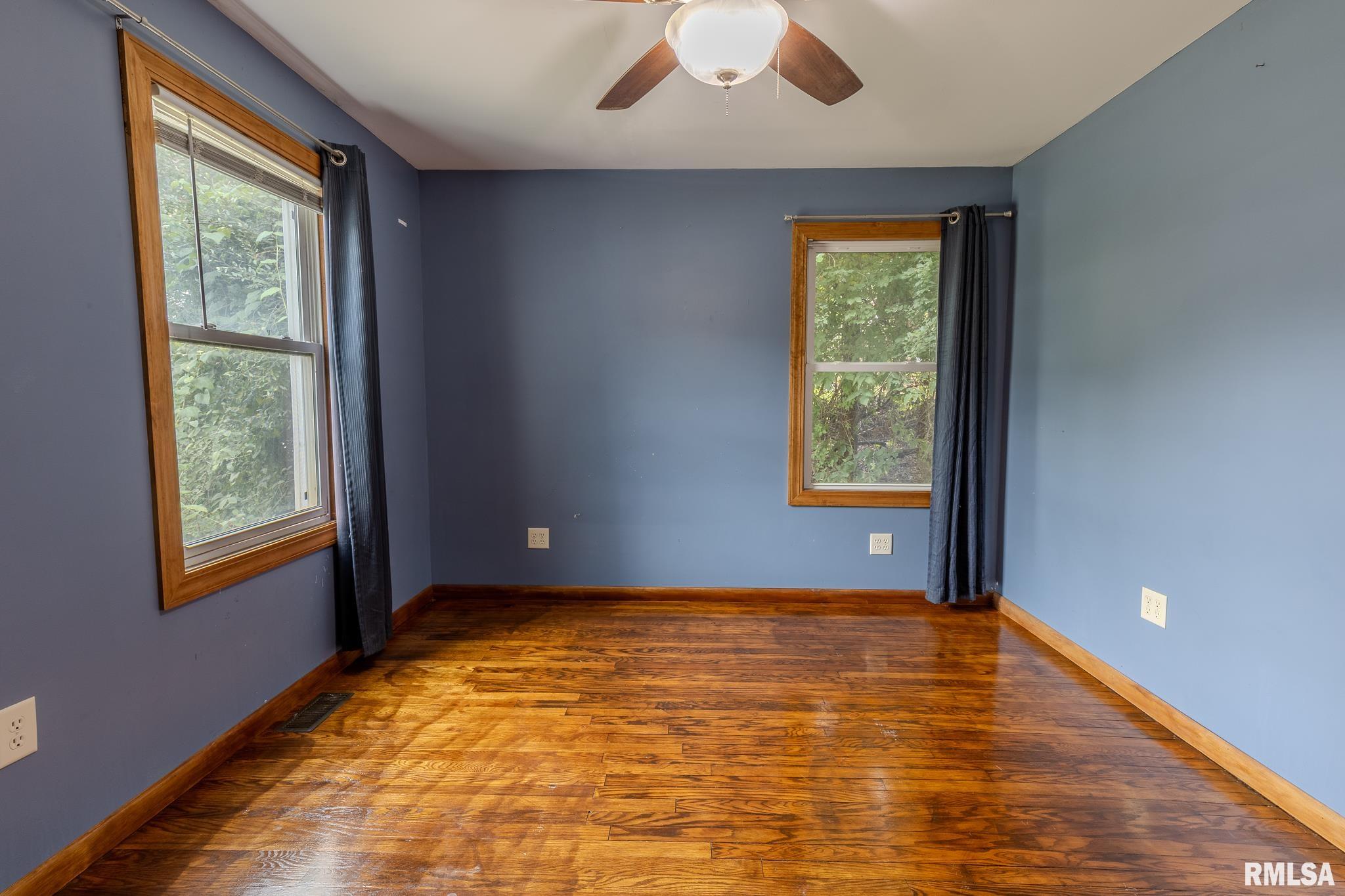 Gallery Image 19
