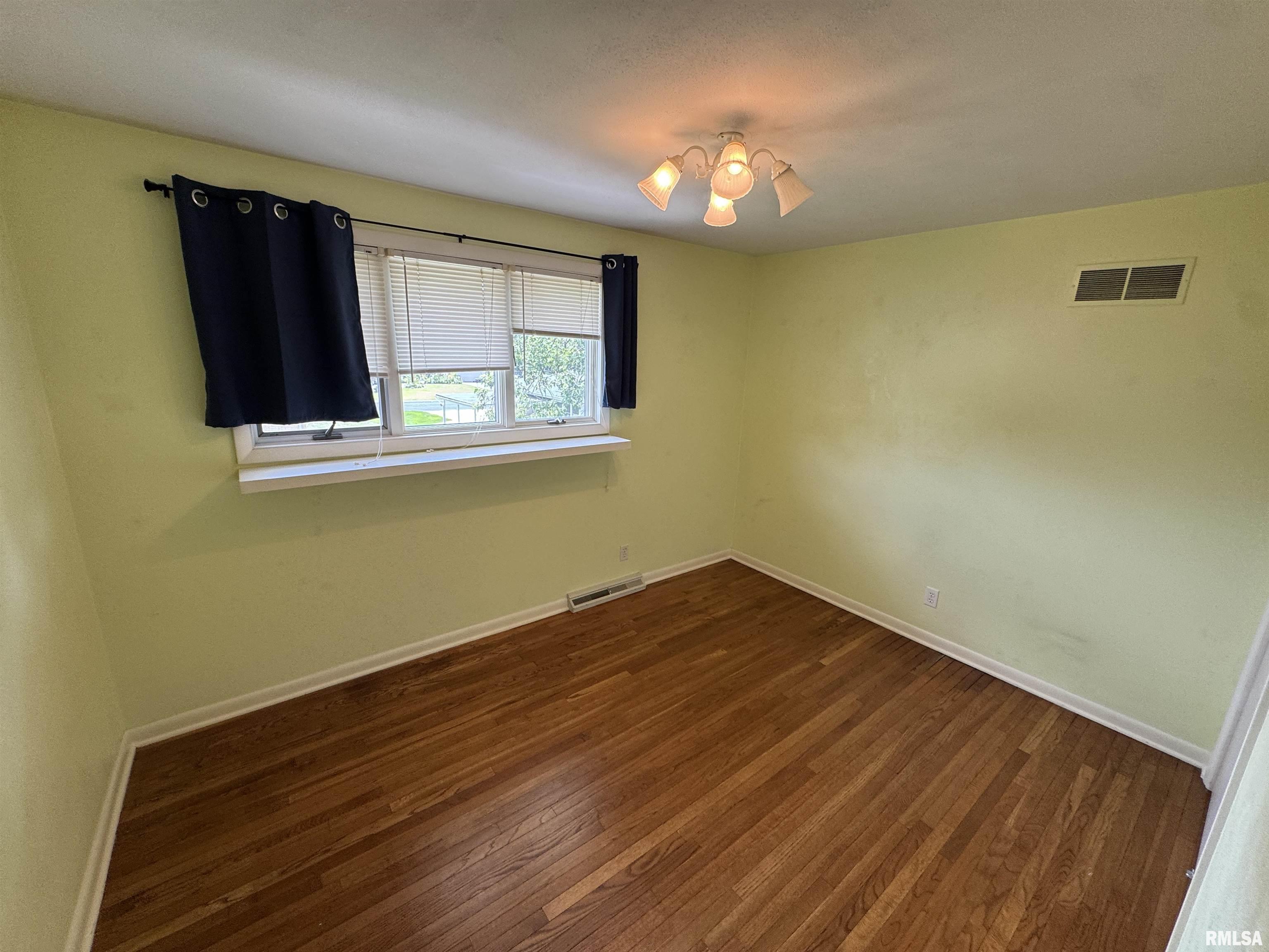 Gallery Image 19