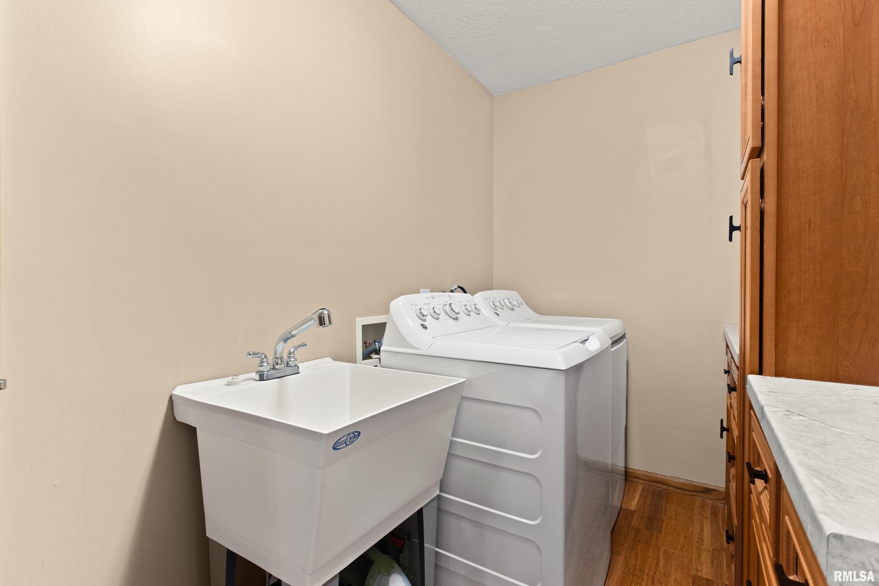 Gallery Image 19