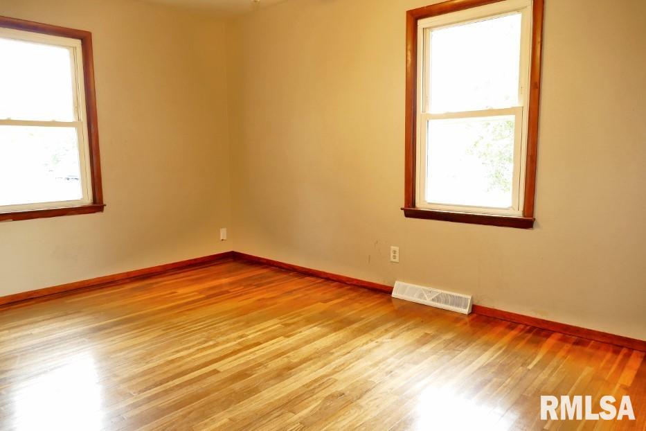 Gallery Image 18