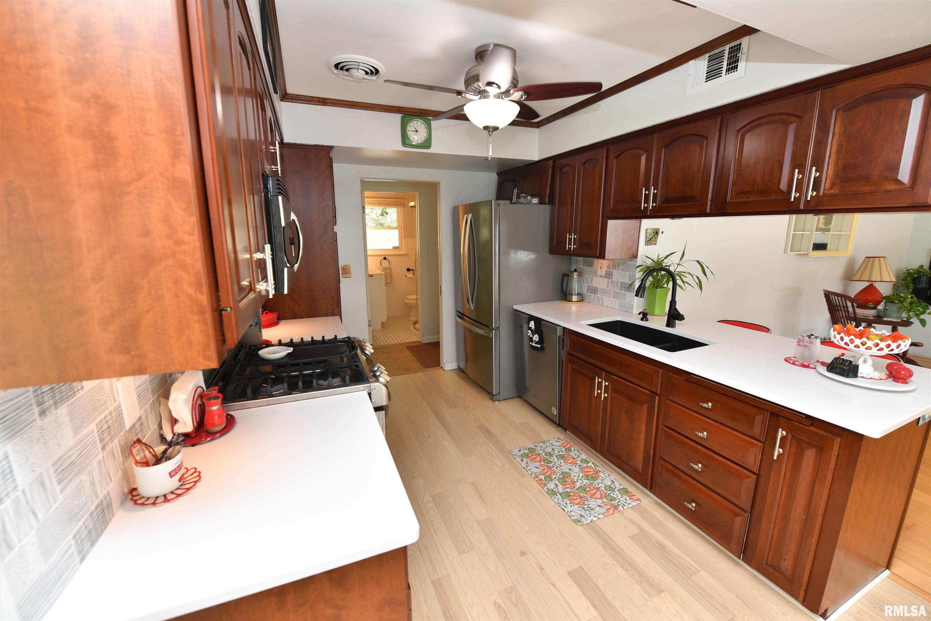 Gallery Image 18
