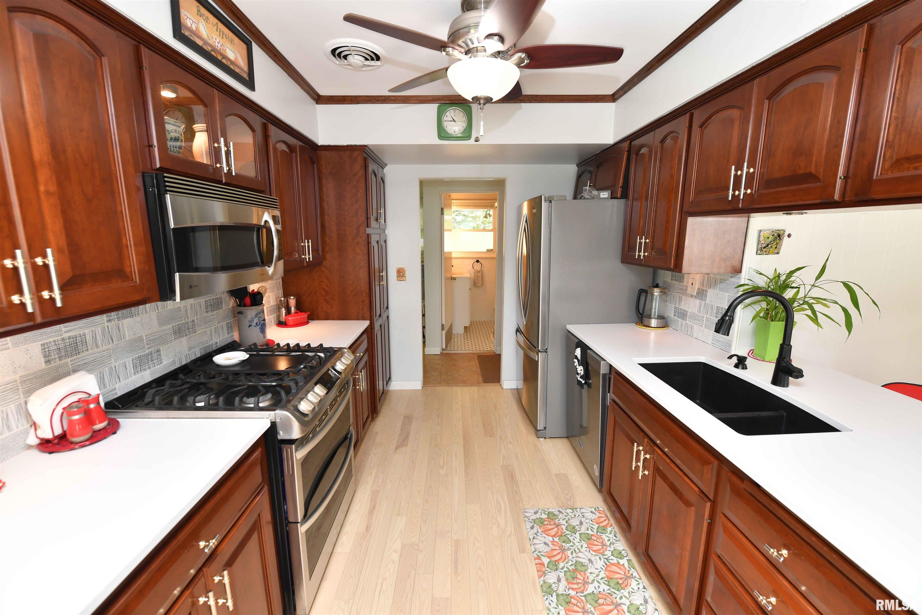 Gallery Image 19
