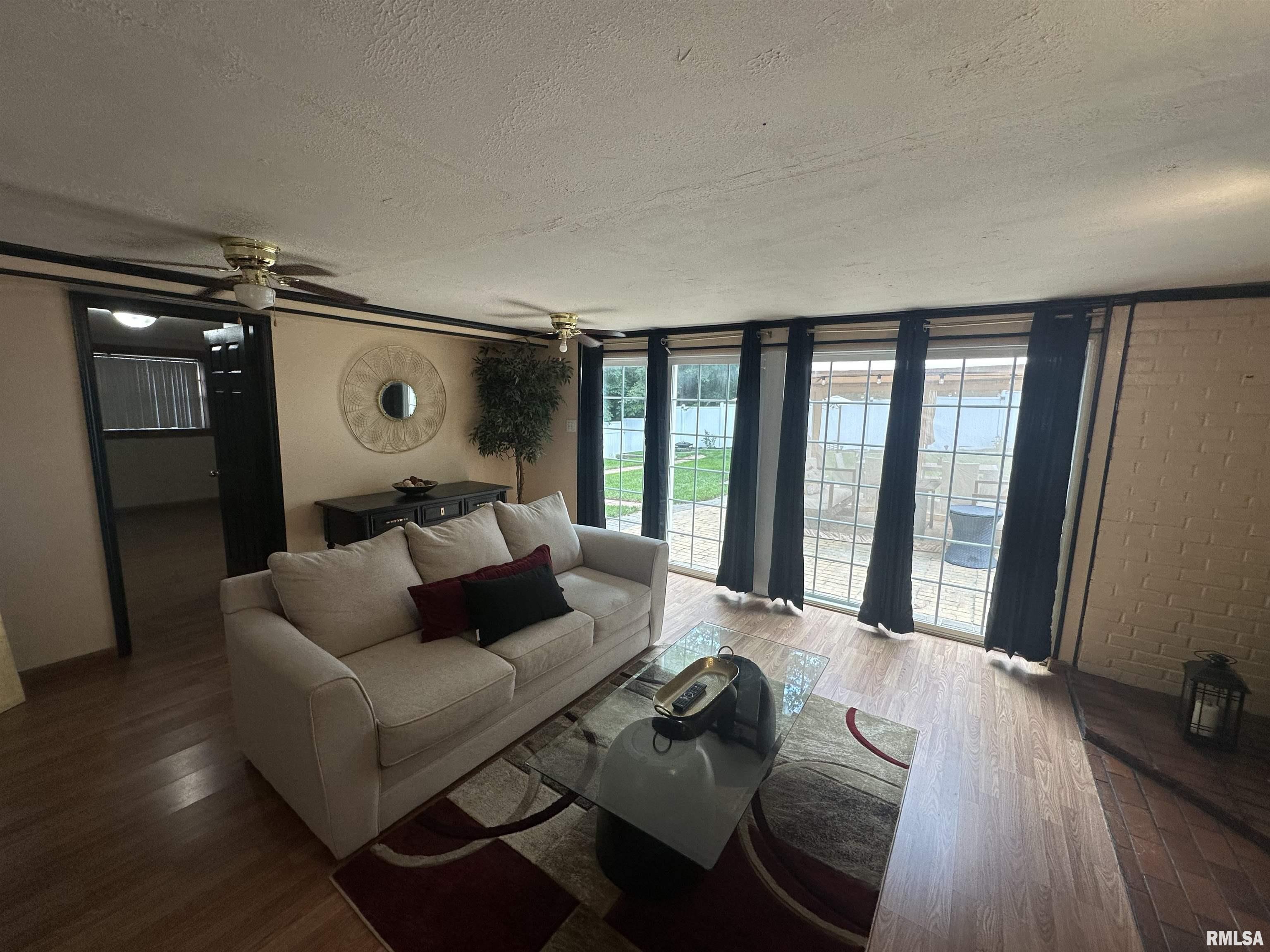 Gallery Image 18