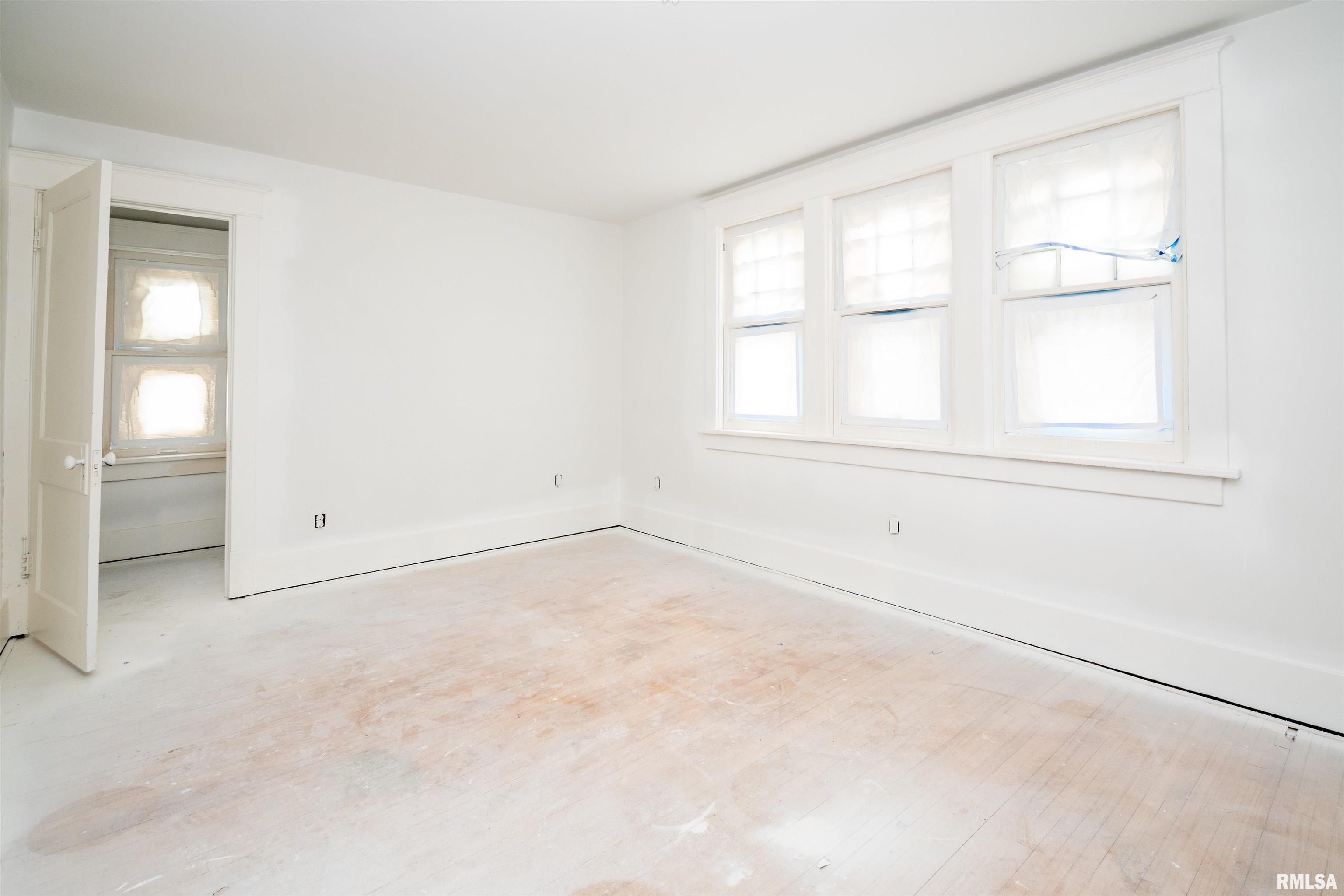 Gallery Image 17
