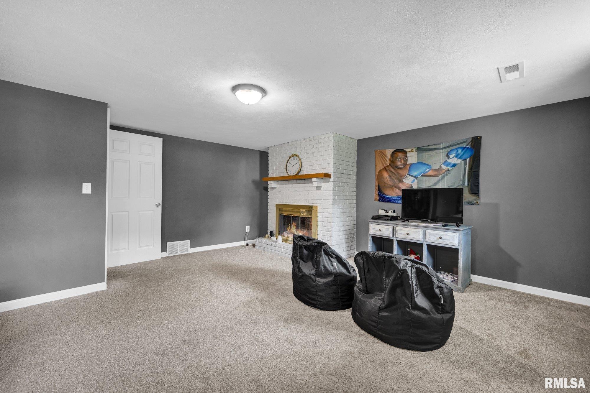Gallery Image 18