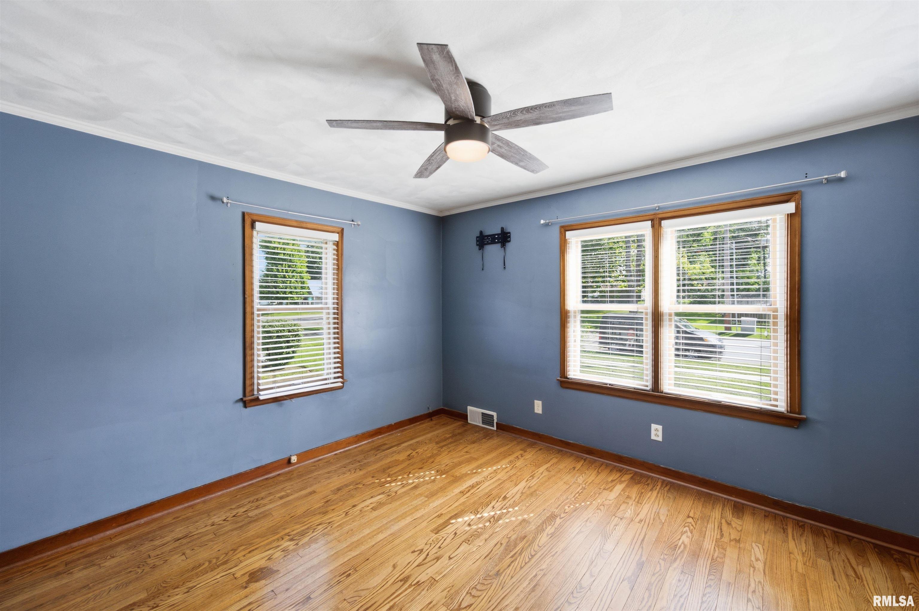 Gallery Image 16