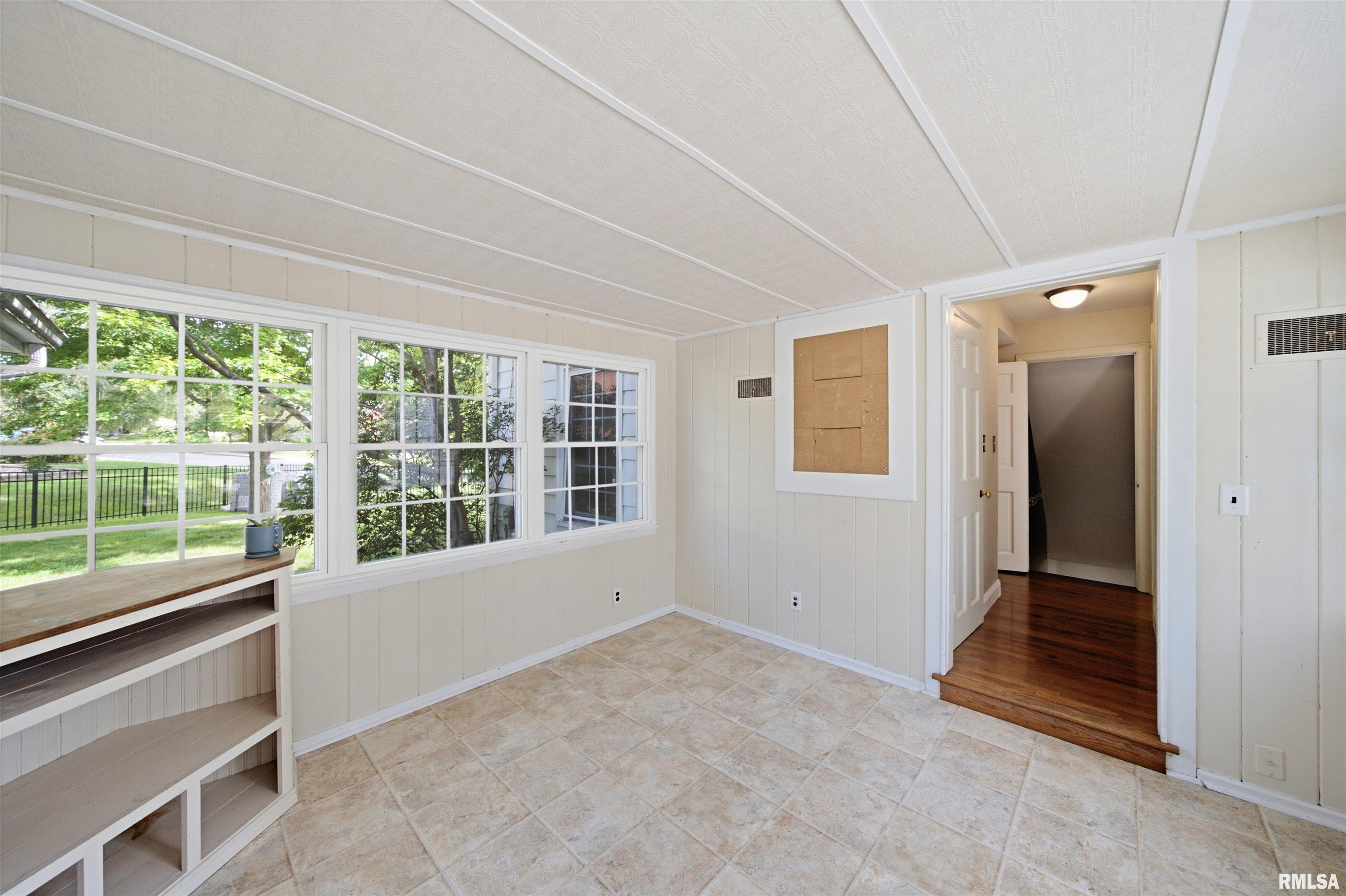 Gallery Image 19