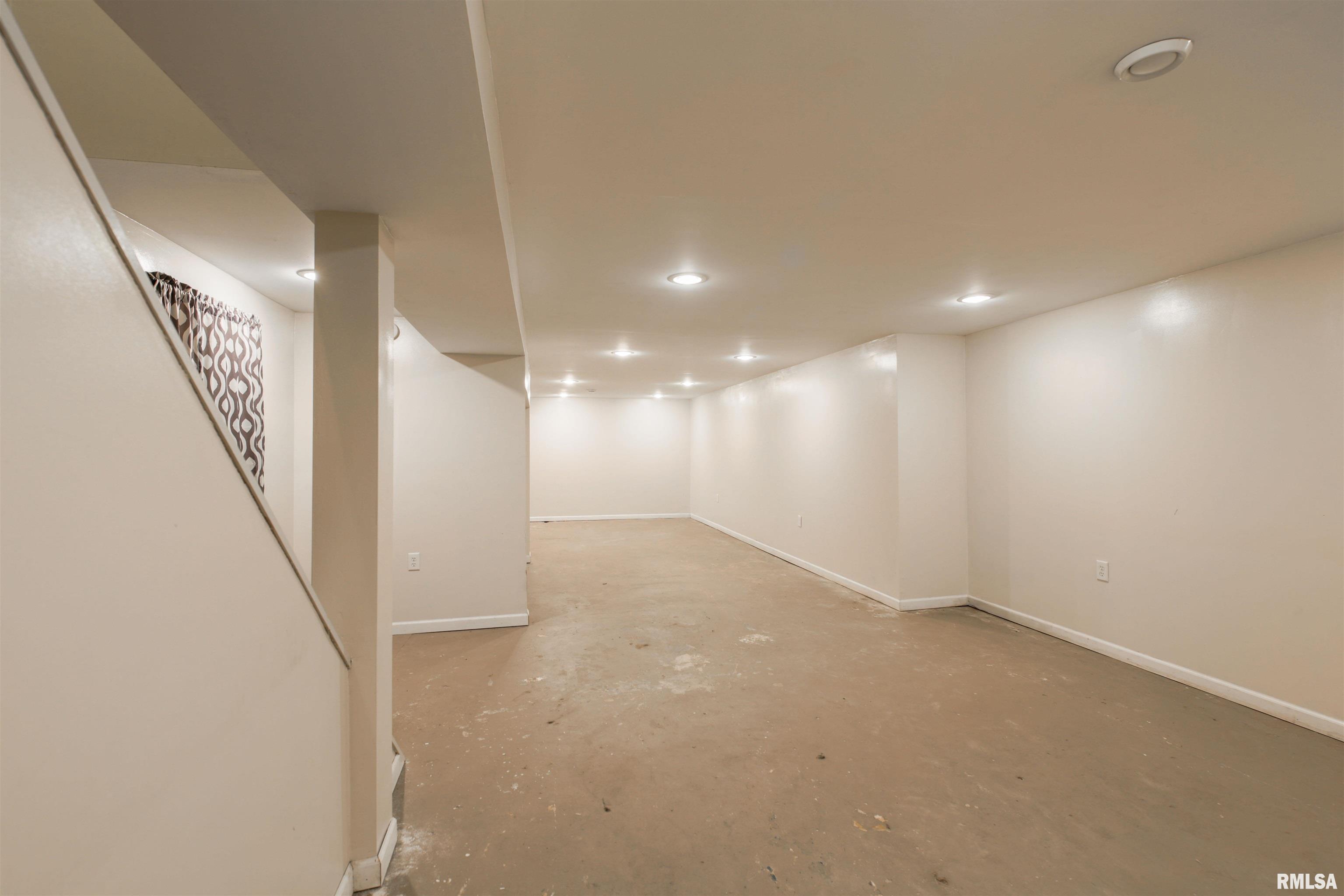 Gallery Image 28