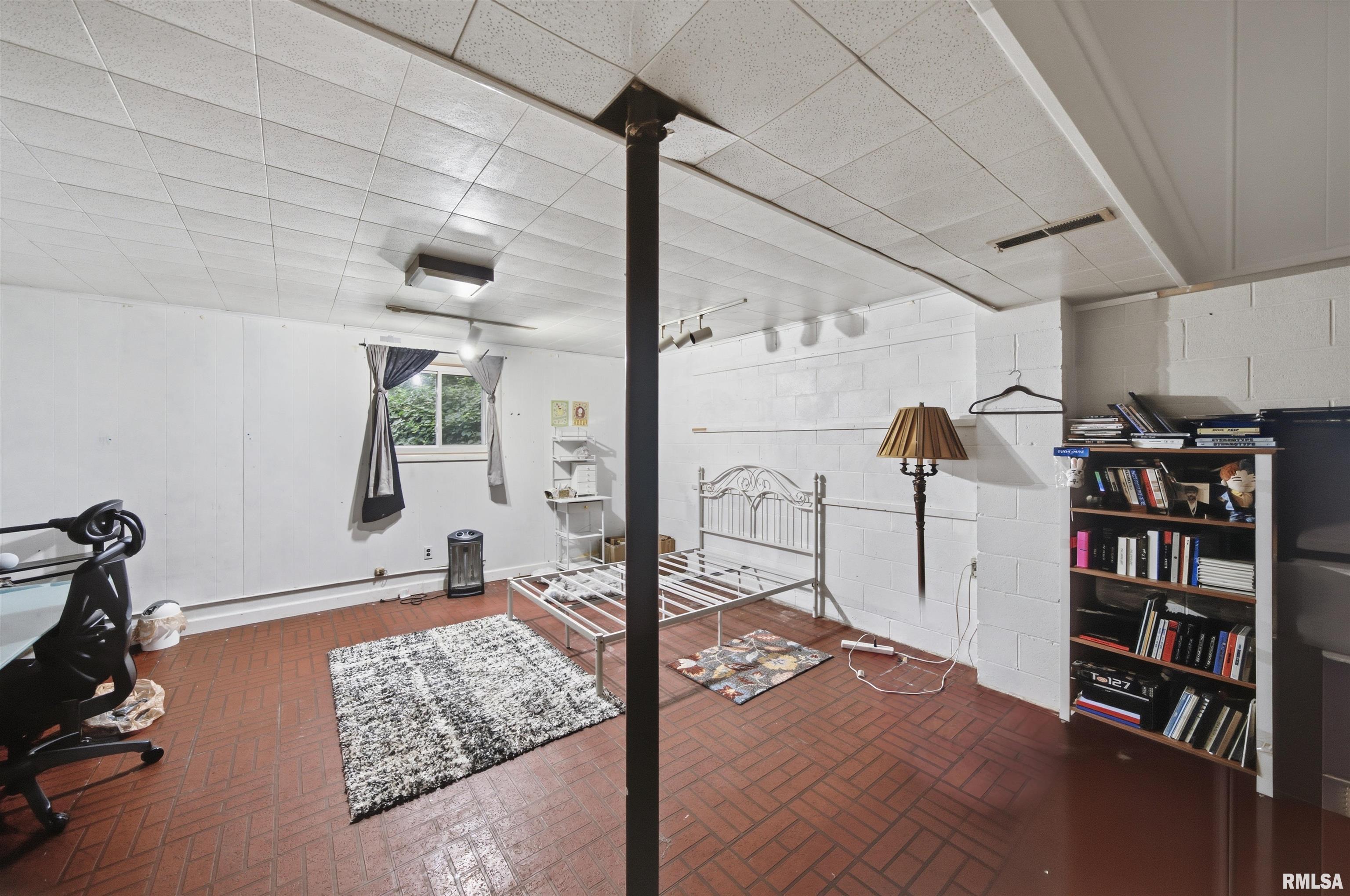 Gallery Image 33
