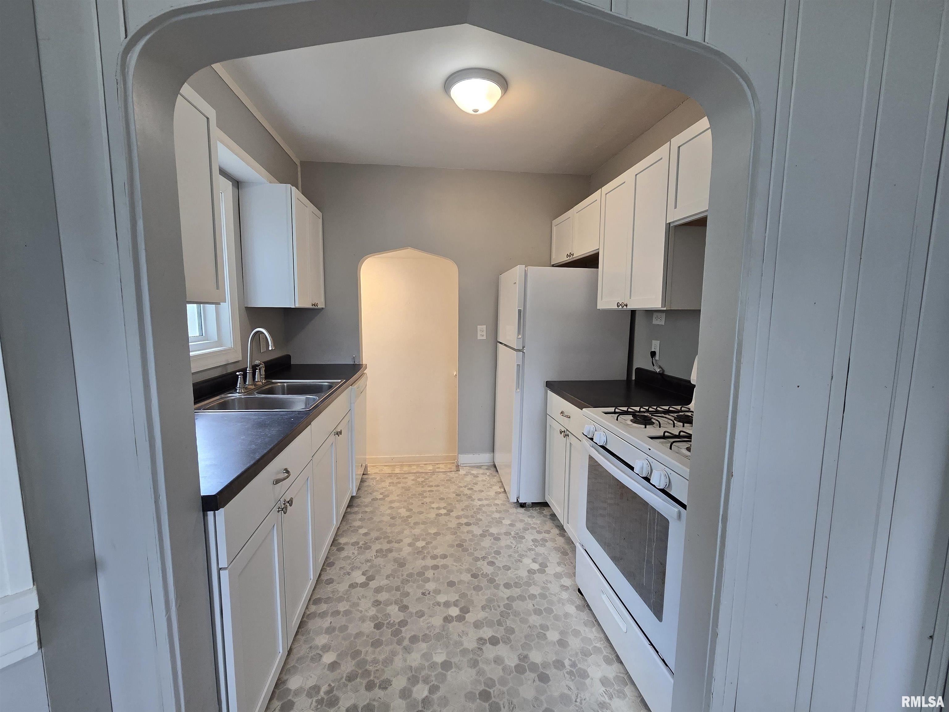 Gallery Image 14