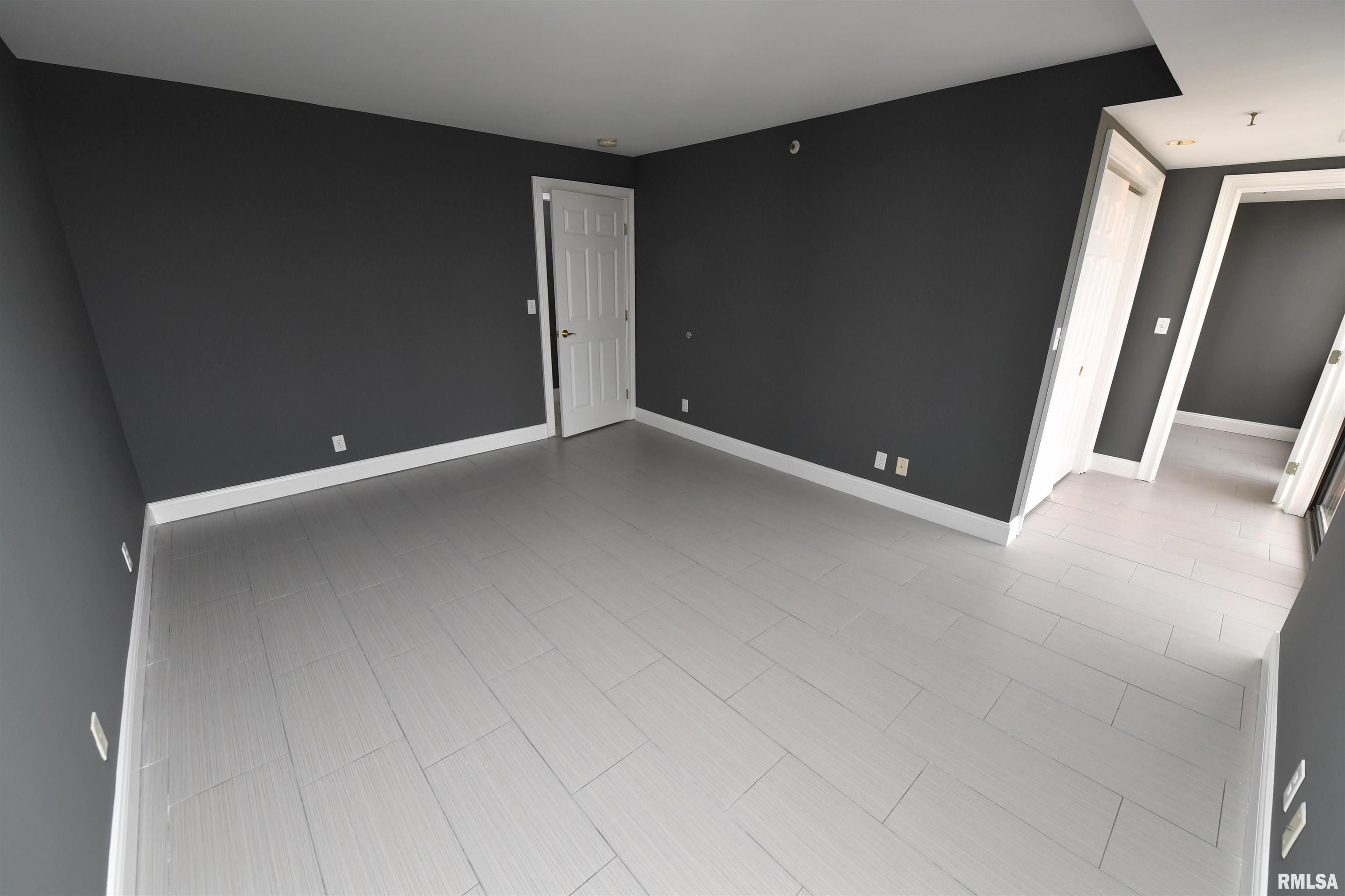 Gallery Image 52
