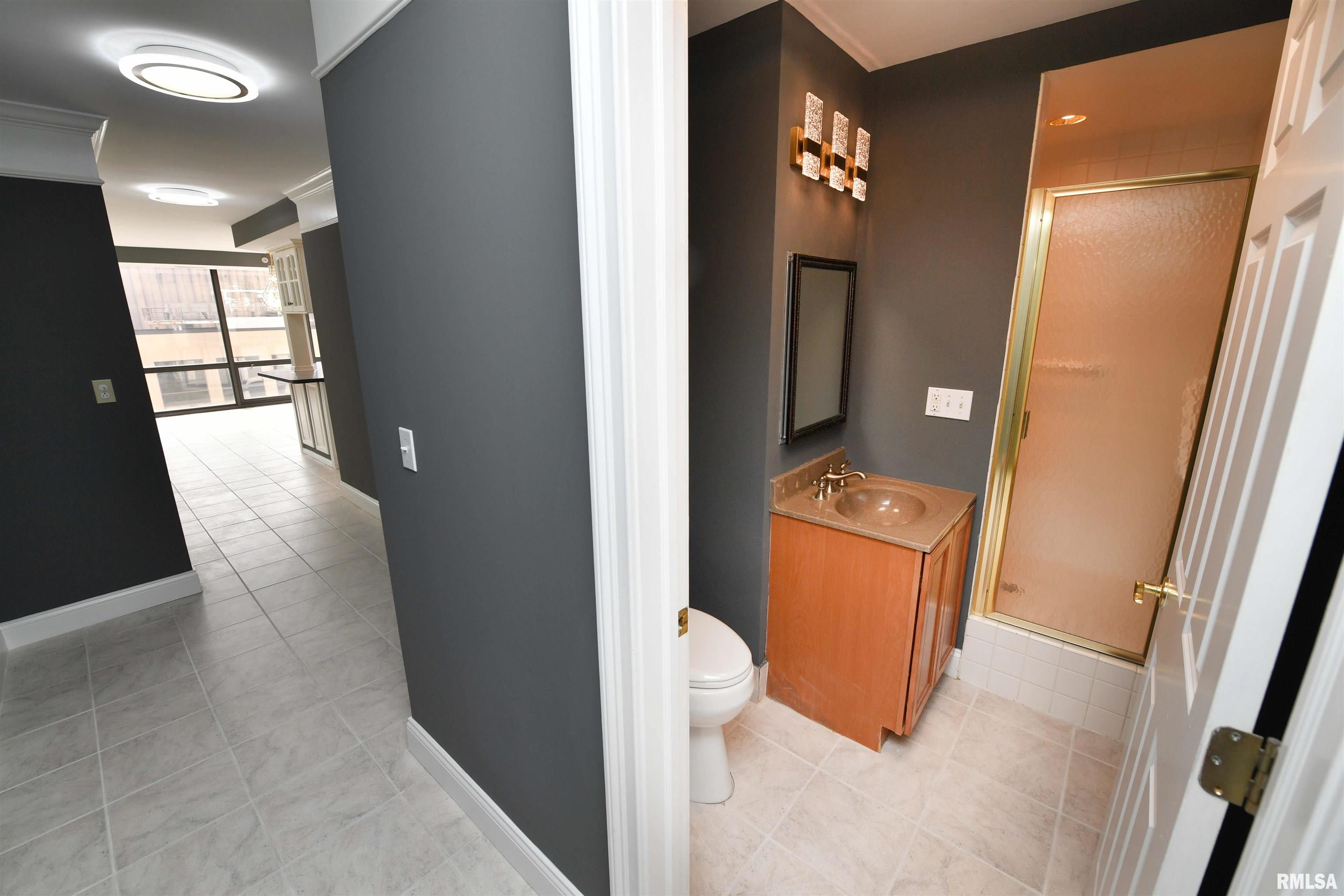 Gallery Image 62
