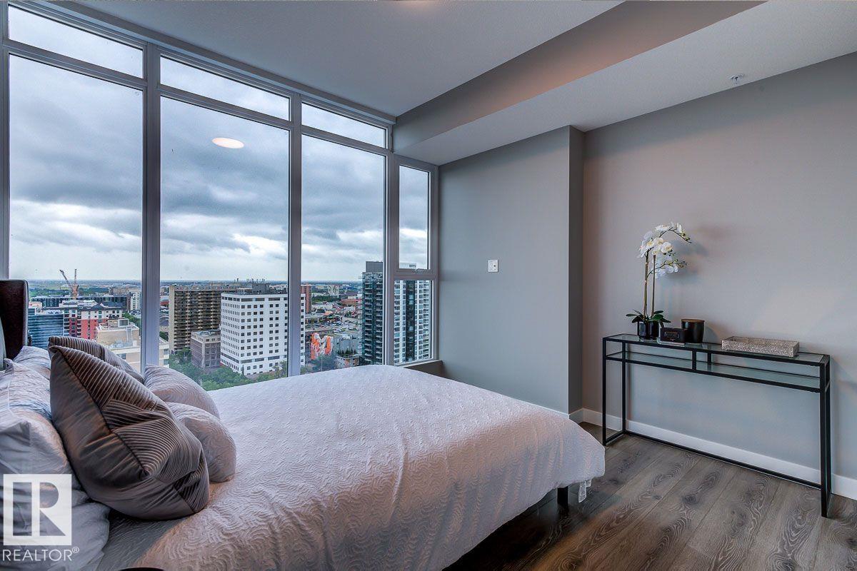 Picture for 9922 111 ST NW