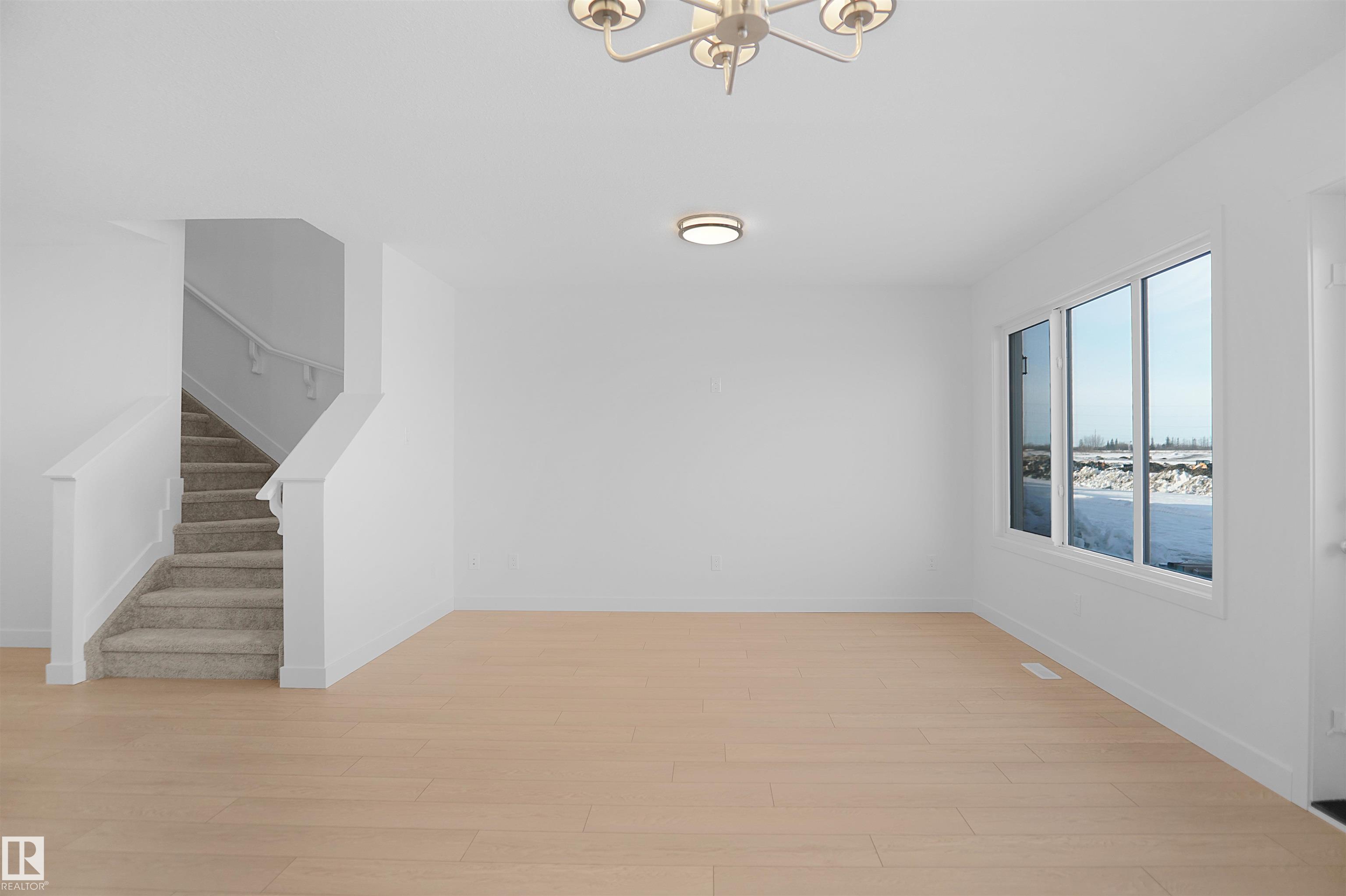 Picture for 624 176 AV NE