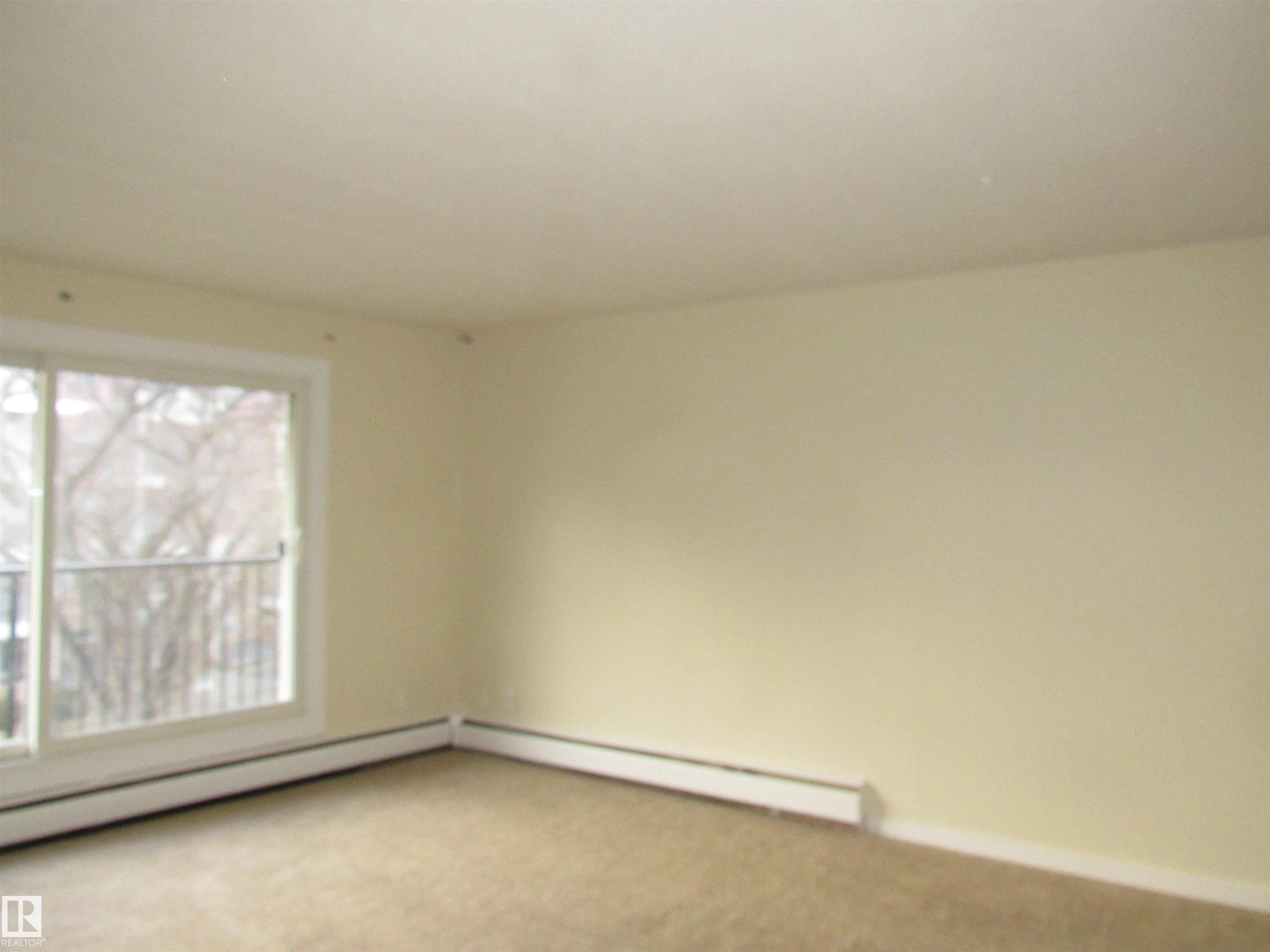 Photo 11 at 404 - 10335 117 Street NW, Wîhkwêntôwin, Edmonton