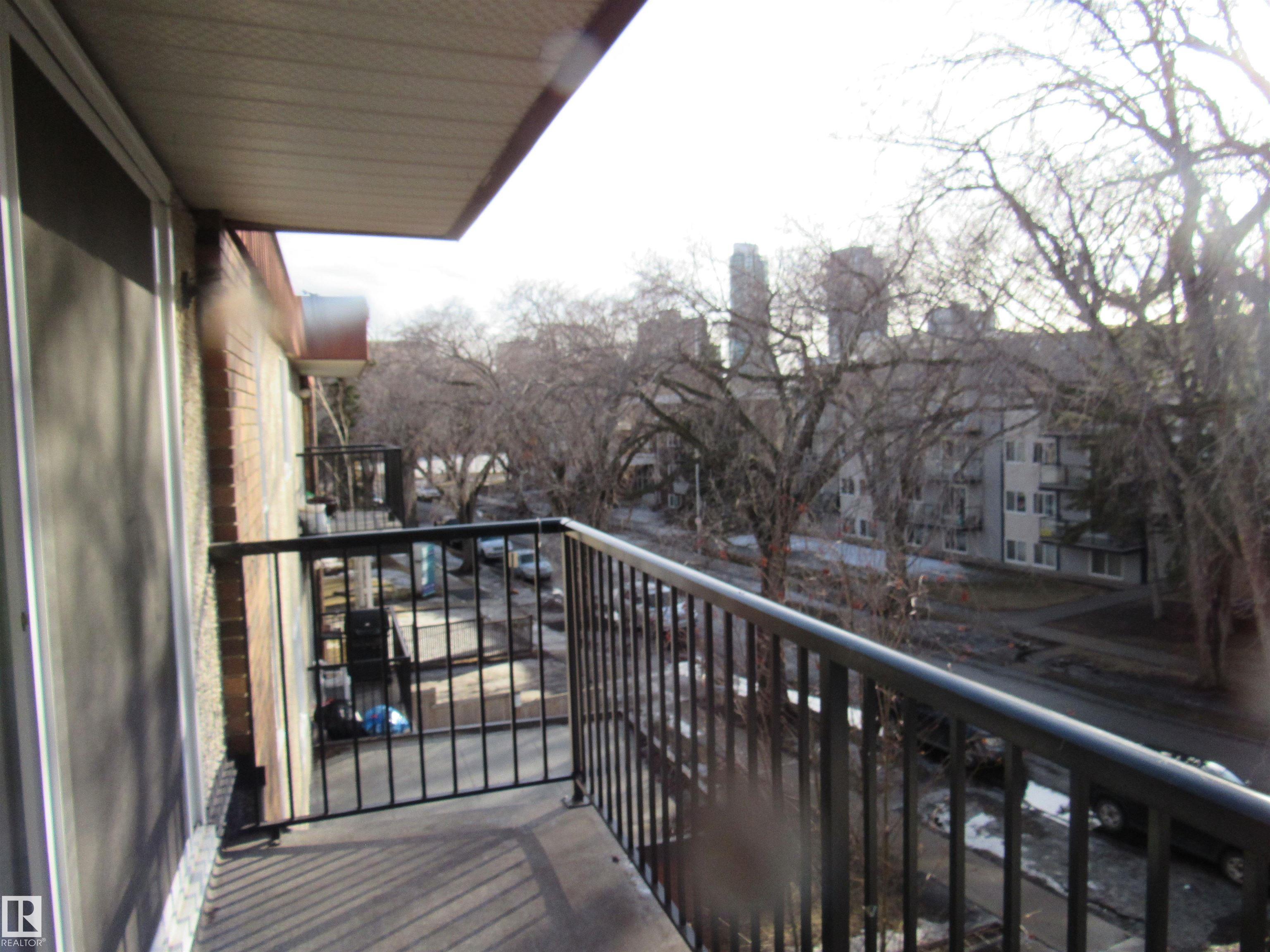 Photo 32 at 404 - 10335 117 Street NW, Wîhkwêntôwin, Edmonton