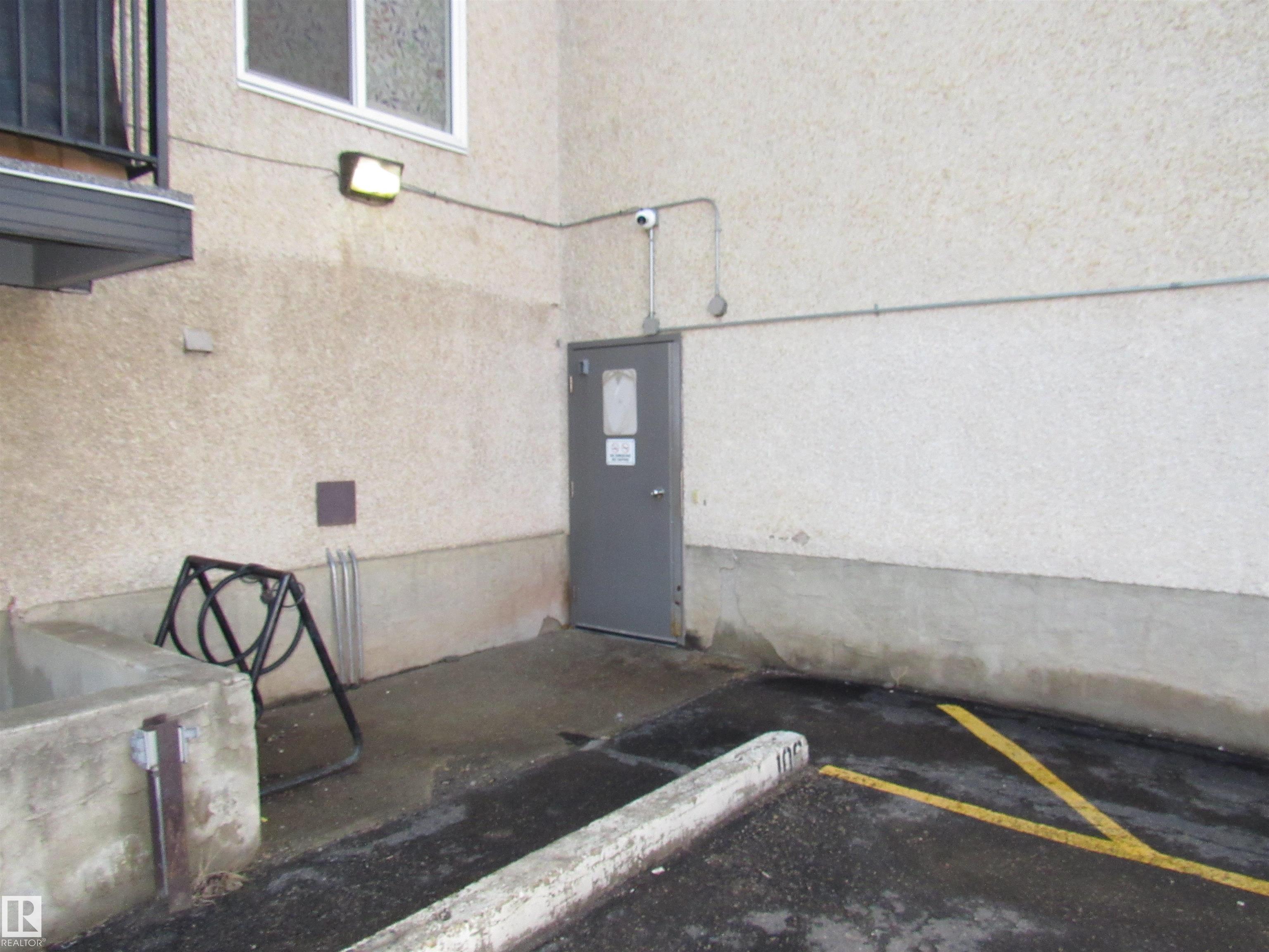 Photo 36 at 404 - 10335 117 Street NW, Wîhkwêntôwin, Edmonton