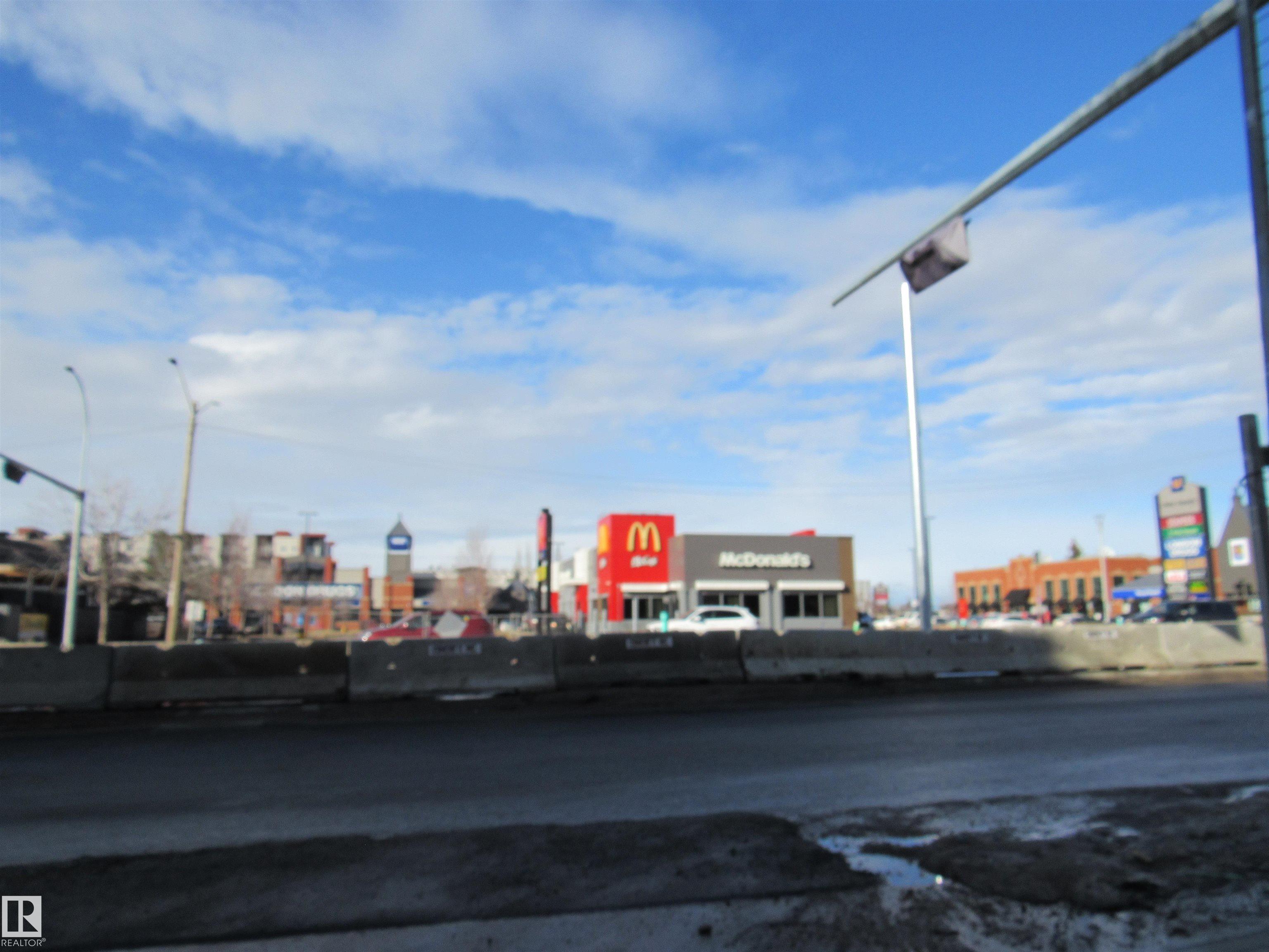 Photo 41 at 404 - 10335 117 Street NW, Wîhkwêntôwin, Edmonton